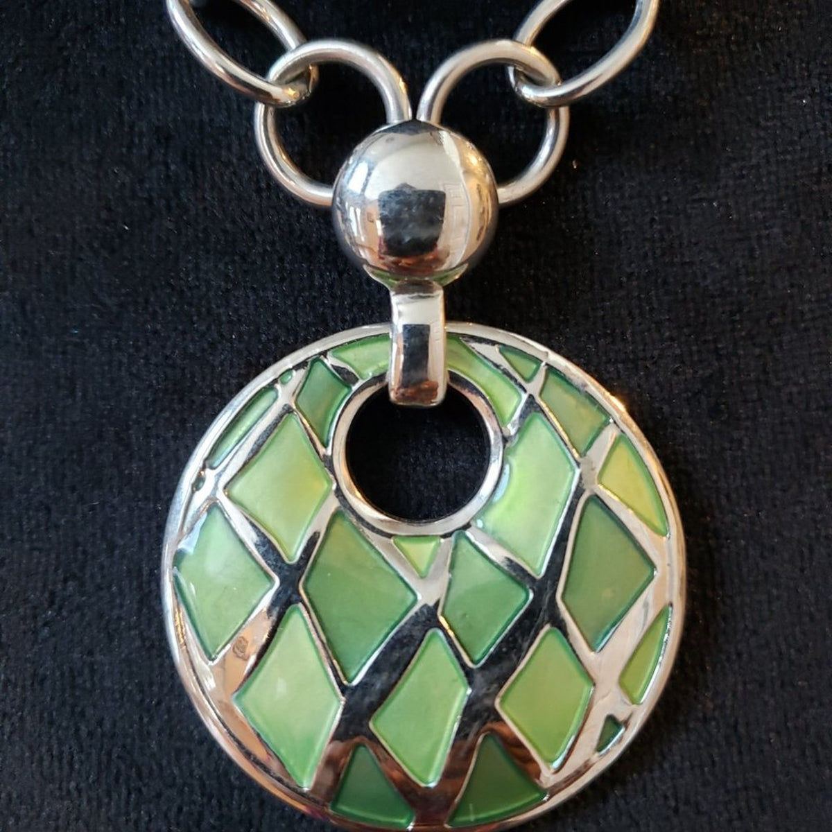 Lia Sophia Women Fashion Green Enamel Pendant Collar Necklace with Lobster Clasp
