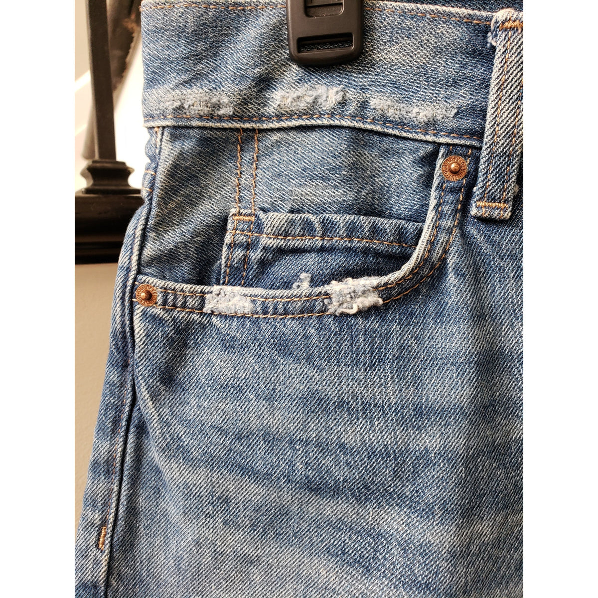 Old Navy Cut Off Shorts Women 4 Blue Denim Distressed High Rise Slouchy Straight