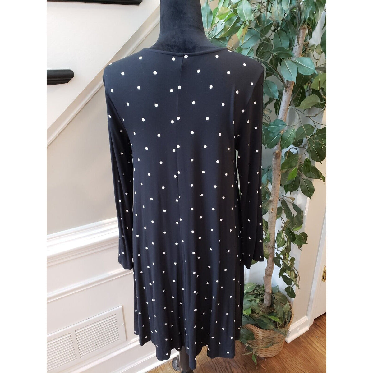 Old Navy Women Black Polka Dot Round Neck Long Sleeve Knee Length Sheath Dress S