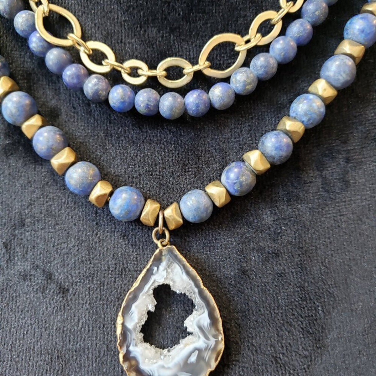 Womens Fashion Blue & Gold Tone Beaded Pendant Necklace with Lobster Clasp