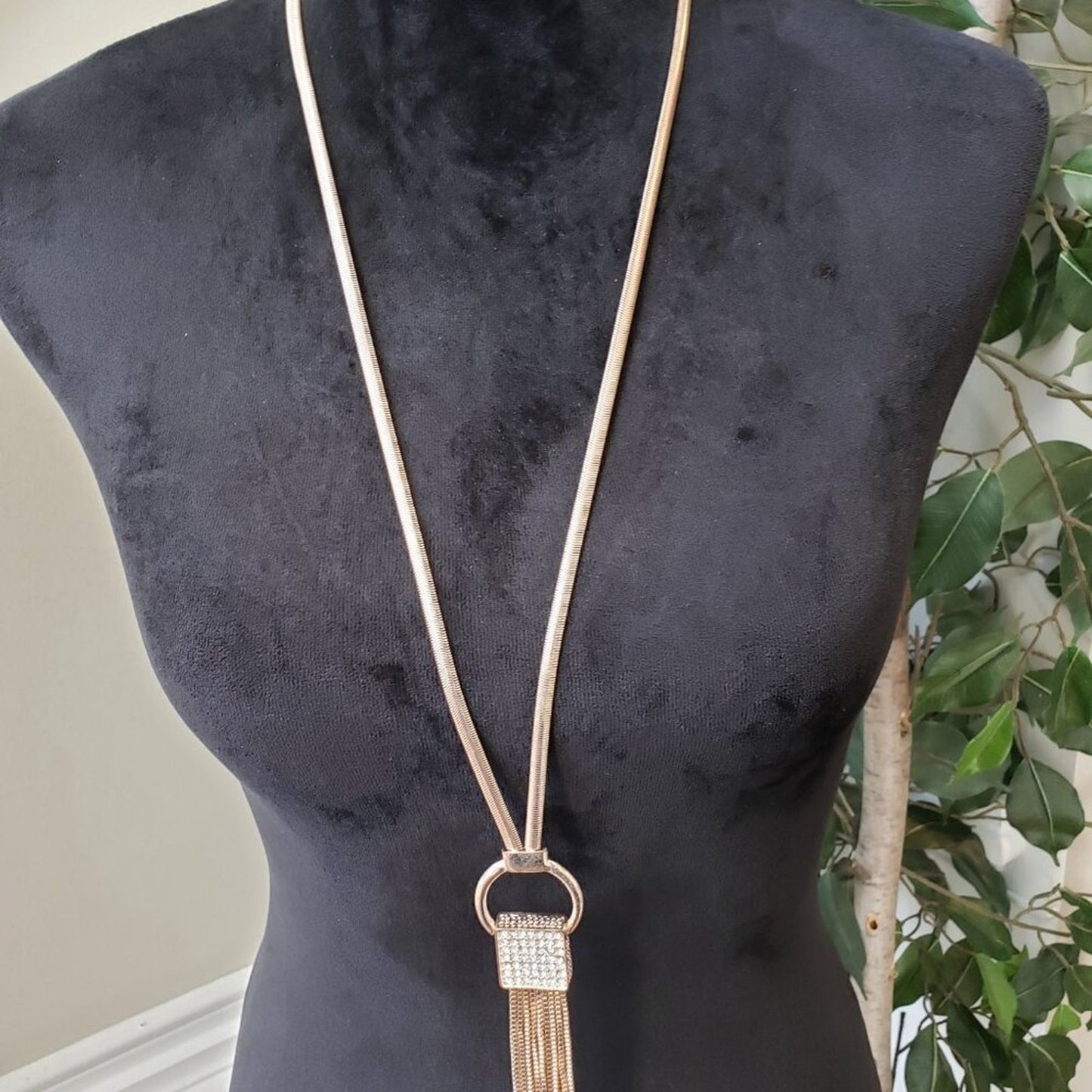 Womens Fashion Gold Tone Long Circle Fringe Pendant Necklace with Lobster Clasp