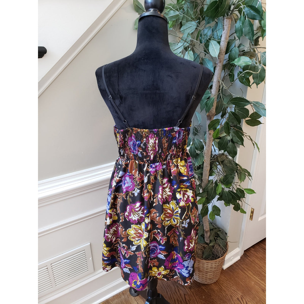 Xhilaration Fit & Flare Dress Women's Size XL Multi Floral Stretch Smocked