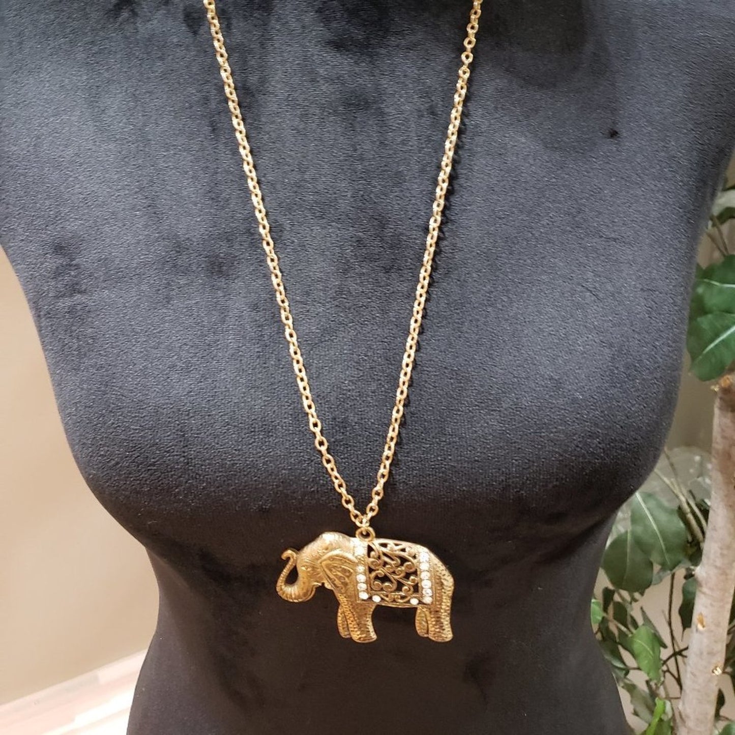 Womens Fashion Gold Tone Elephant Pendant Long Collar Necklace w/ Lobster Clasp