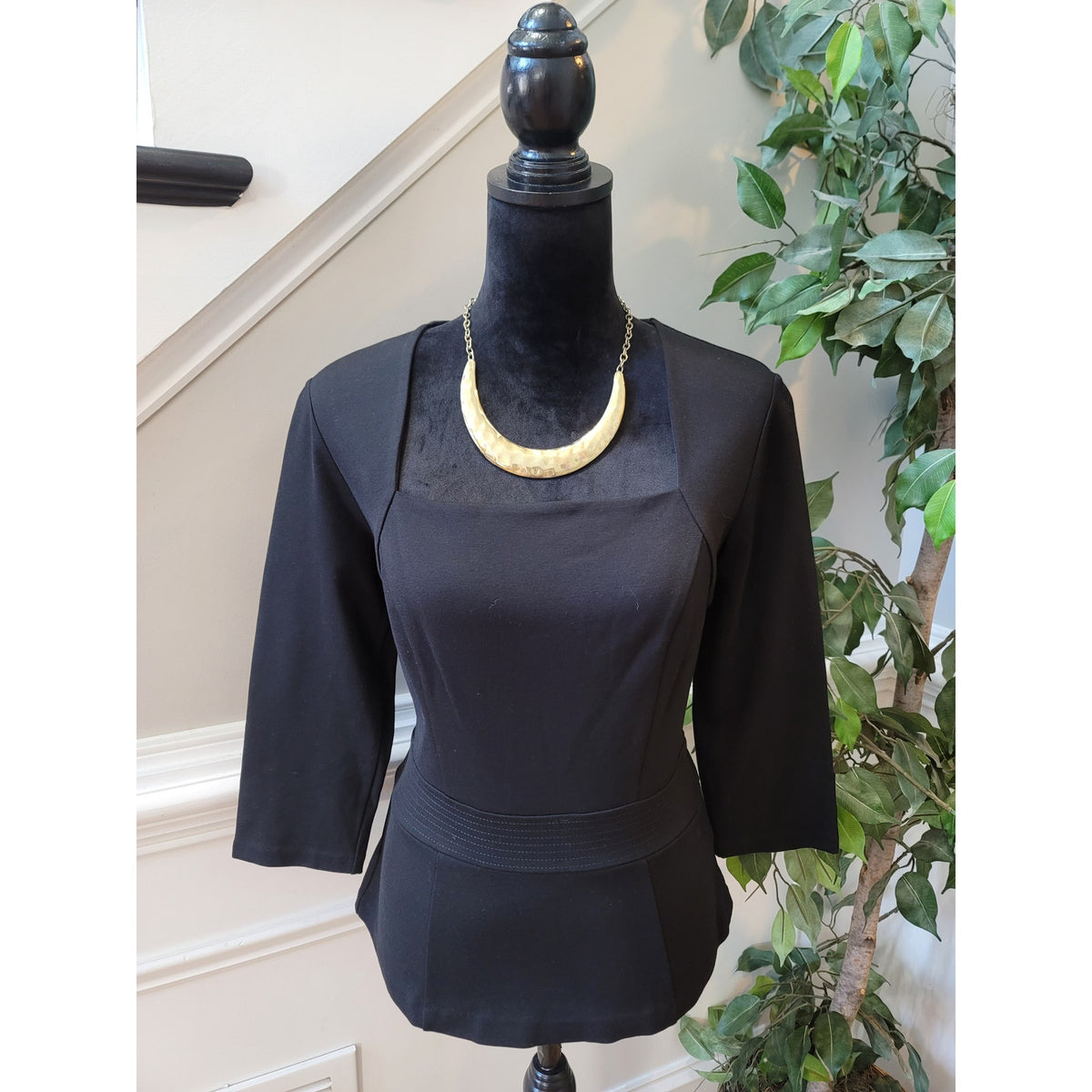 White House Black Market Peplum Top S Black Stretch Square 3/4 Sleeve Pullover