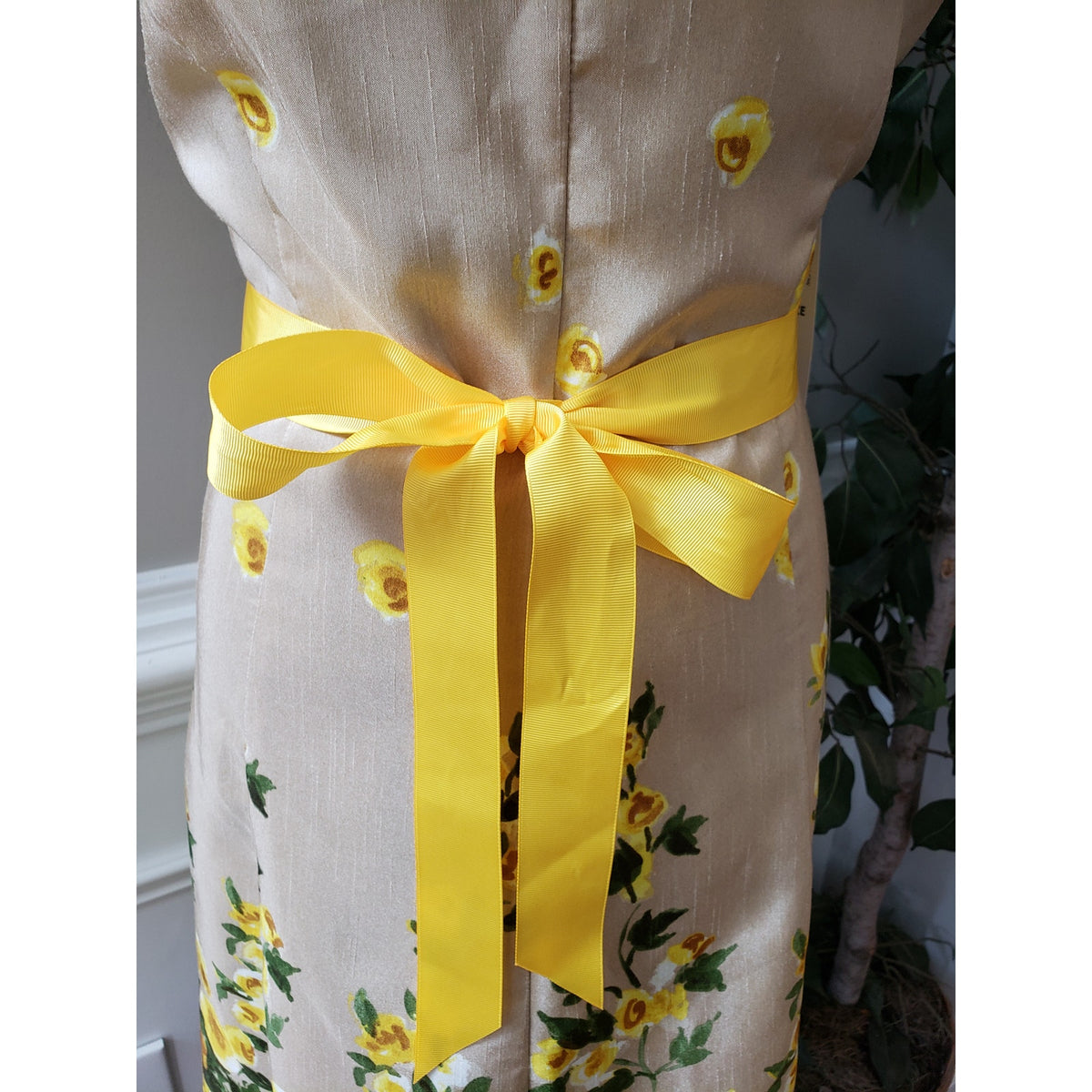 Annalee + Hope Shift Dress Womens 10 Yellow Floral Bow Waist Scoop Neck Back Zip