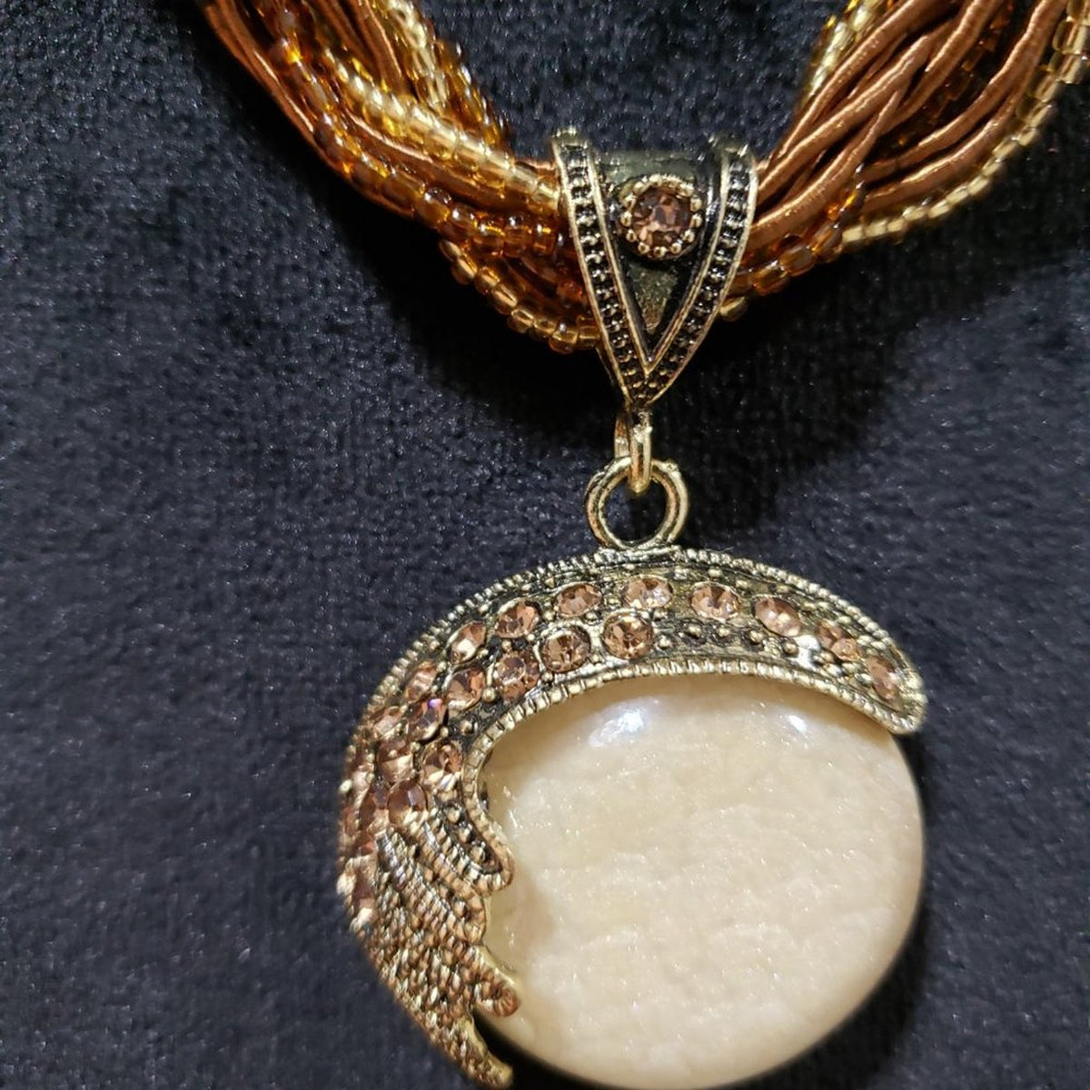Womens Gold Tone Beaded Chain & Natural Stone Pendant Necklace w/ Lobster Clasp