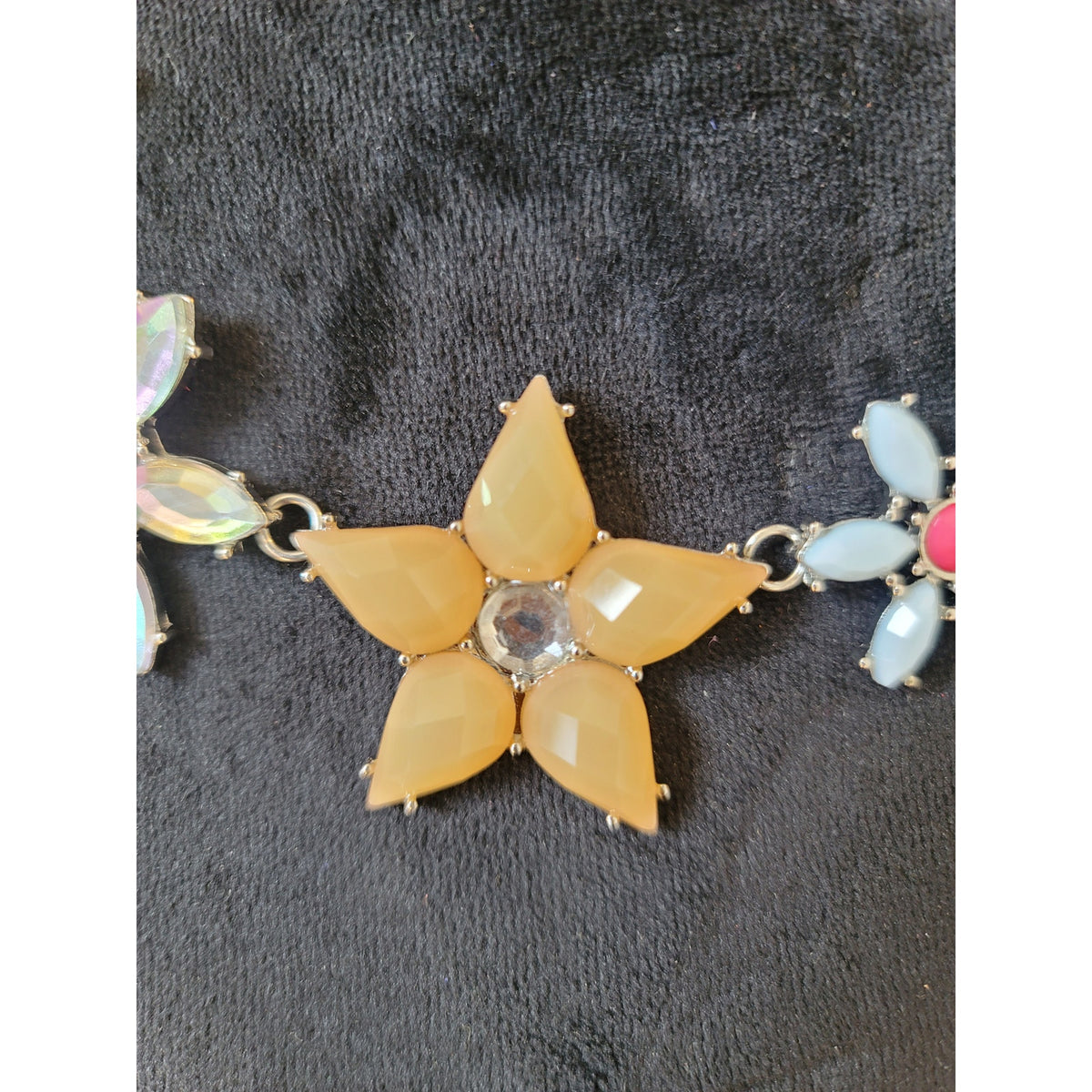 Women's Colorful Flower Statement Necklace With Crystals And Lobster Clasp Lock