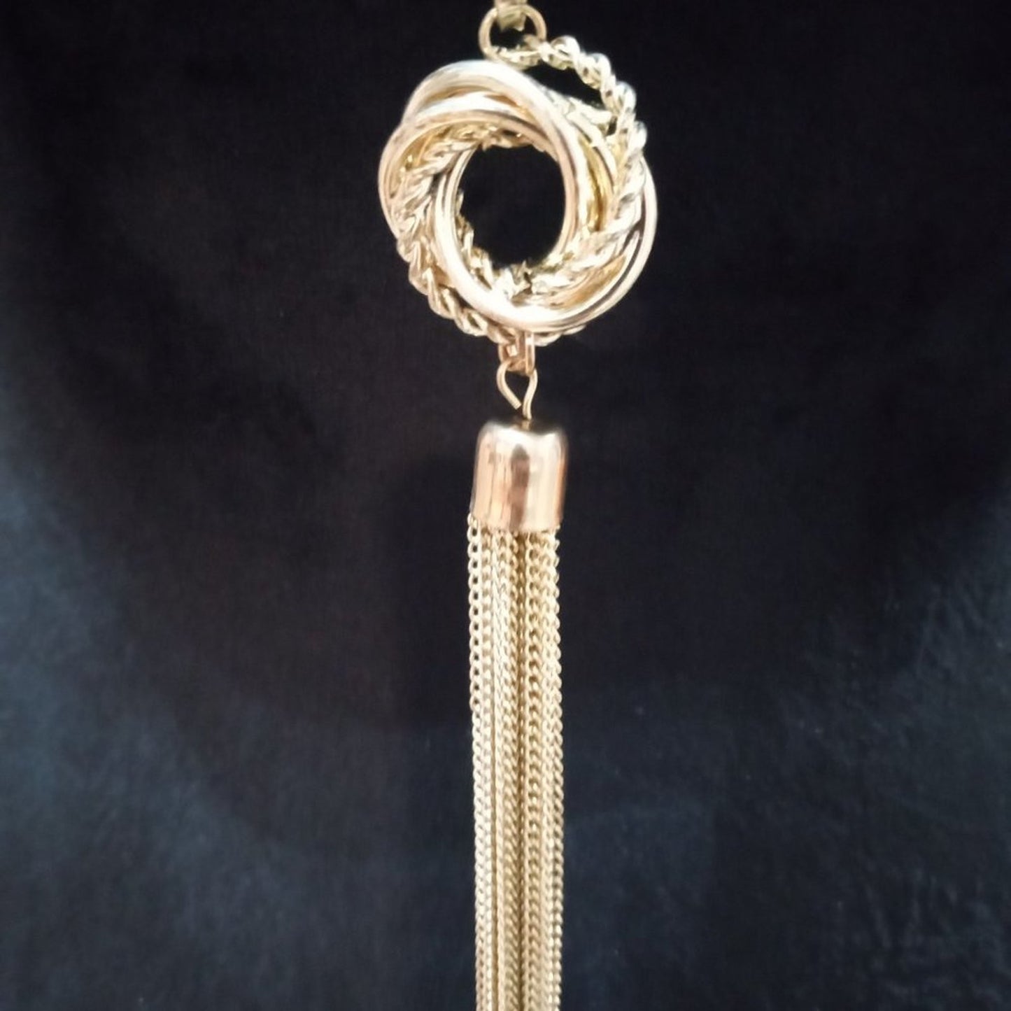 Women Fashion Elegant Gold Tone Tassel Pendant Long Necklace with Lobster Clasp