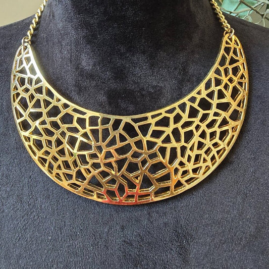 Womens Gold Tone Abstract Linear Cutout Metal Bib Necklace with Lobster Clasp