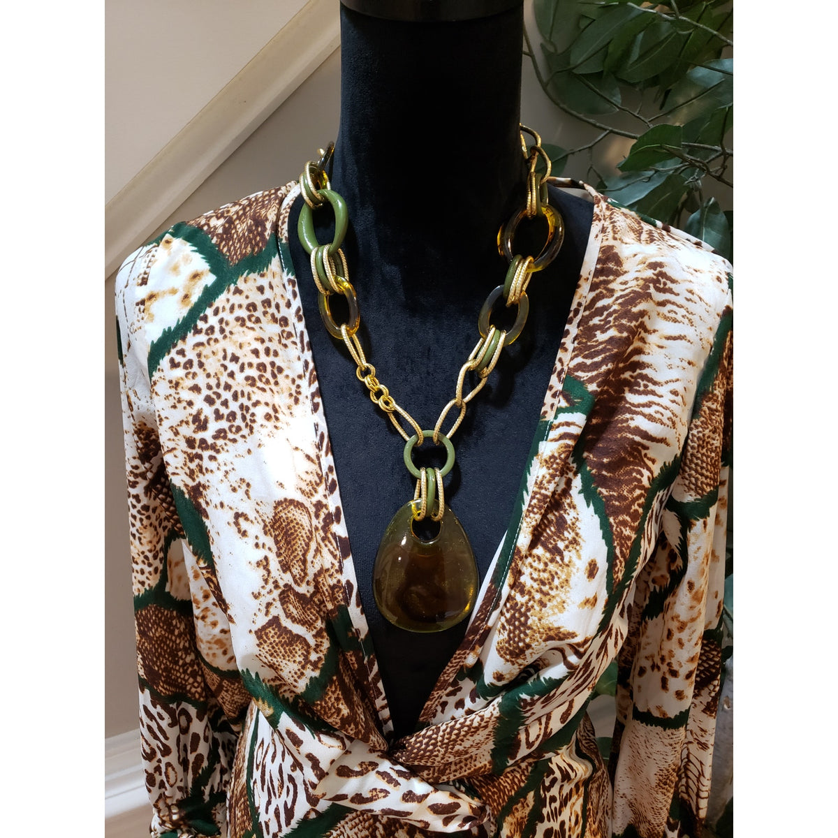 Boohoo Club Dress Women Size 4 Multi Snake Print Lined Long Sleeve Plunge V Neck