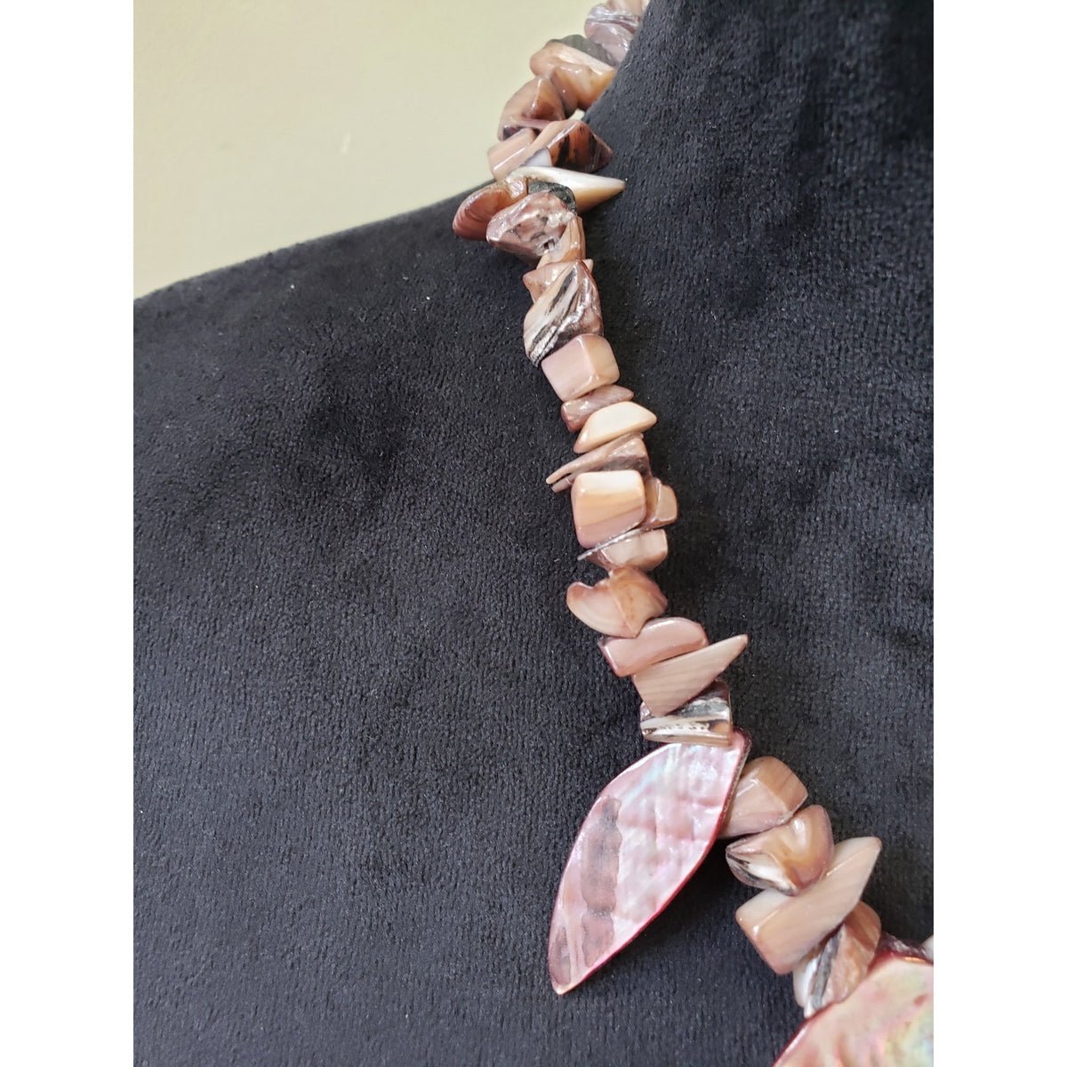 Womens Bontoc Tribal Talisman Ceremonial Inspired Dyed Mother of Pearl Necklace