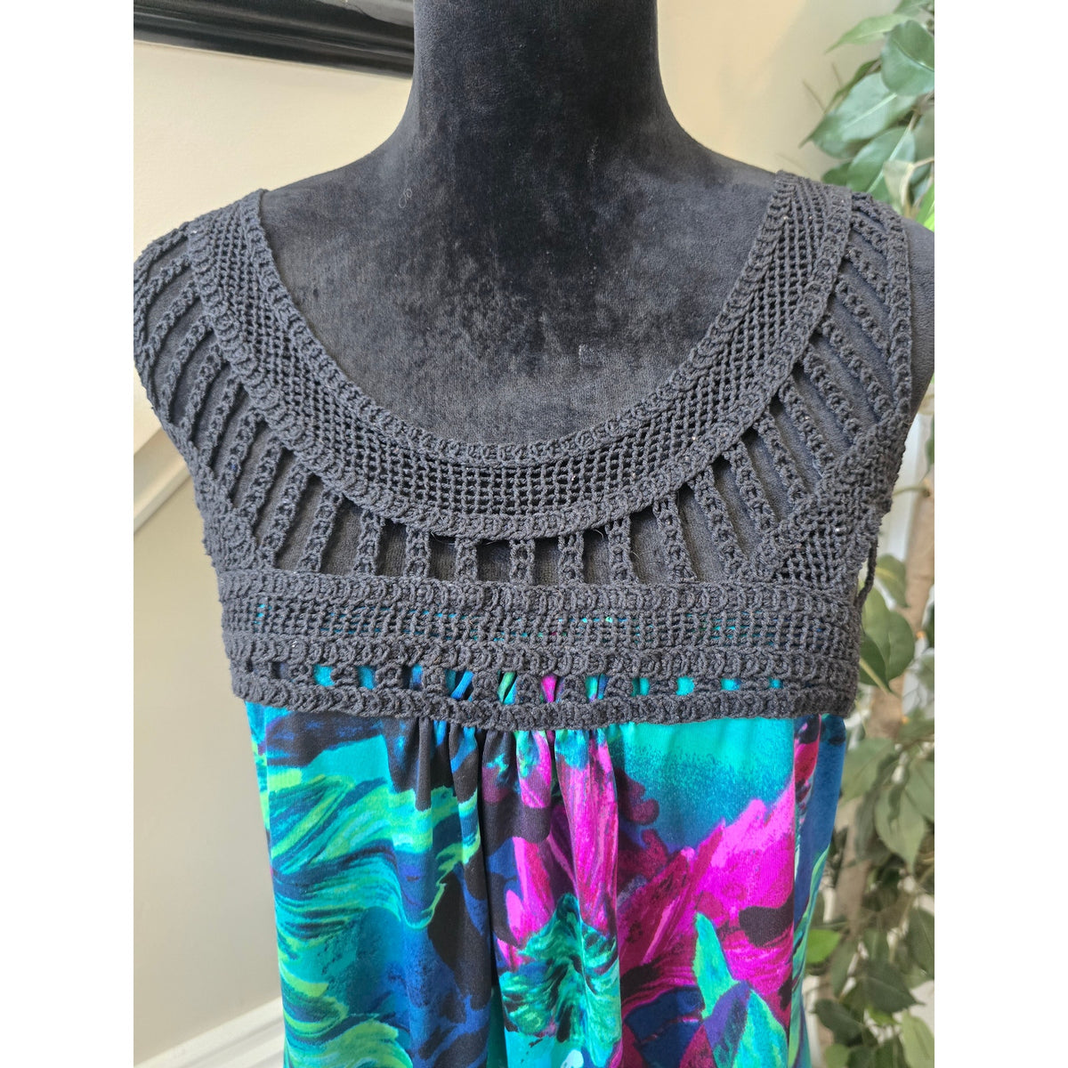 Kate & Mallory Shift Dress Women's SZ XL Multicolor Floral Pleated Back Zipper