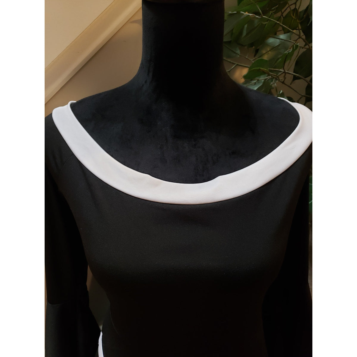 Bodycon Dress Womens XL Black White Off Shoulder Bell Sleeve Asymmetrical Party