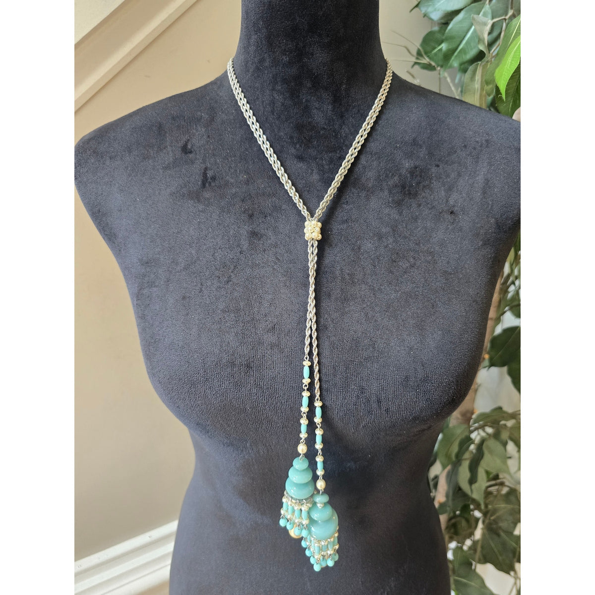 Liz Claiborne Turquoise Blue Beaded Long Lariat Tassel Drop Necklace
