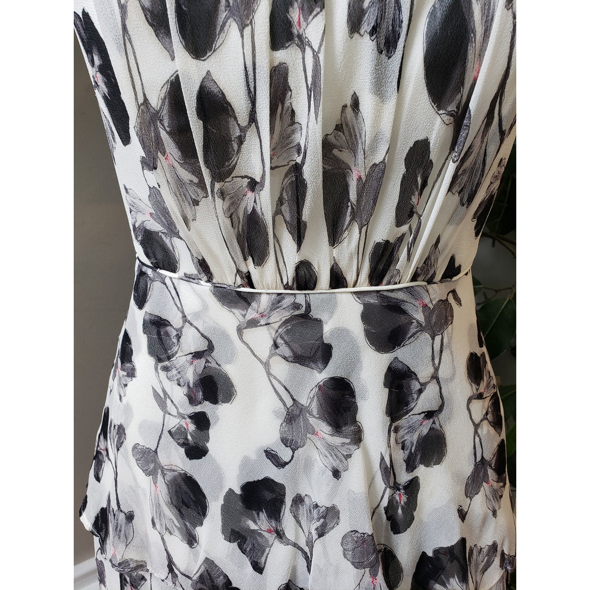 White House Black Market Fit & Flare Dress Womens 2 Floral Silk Off The Shoulder