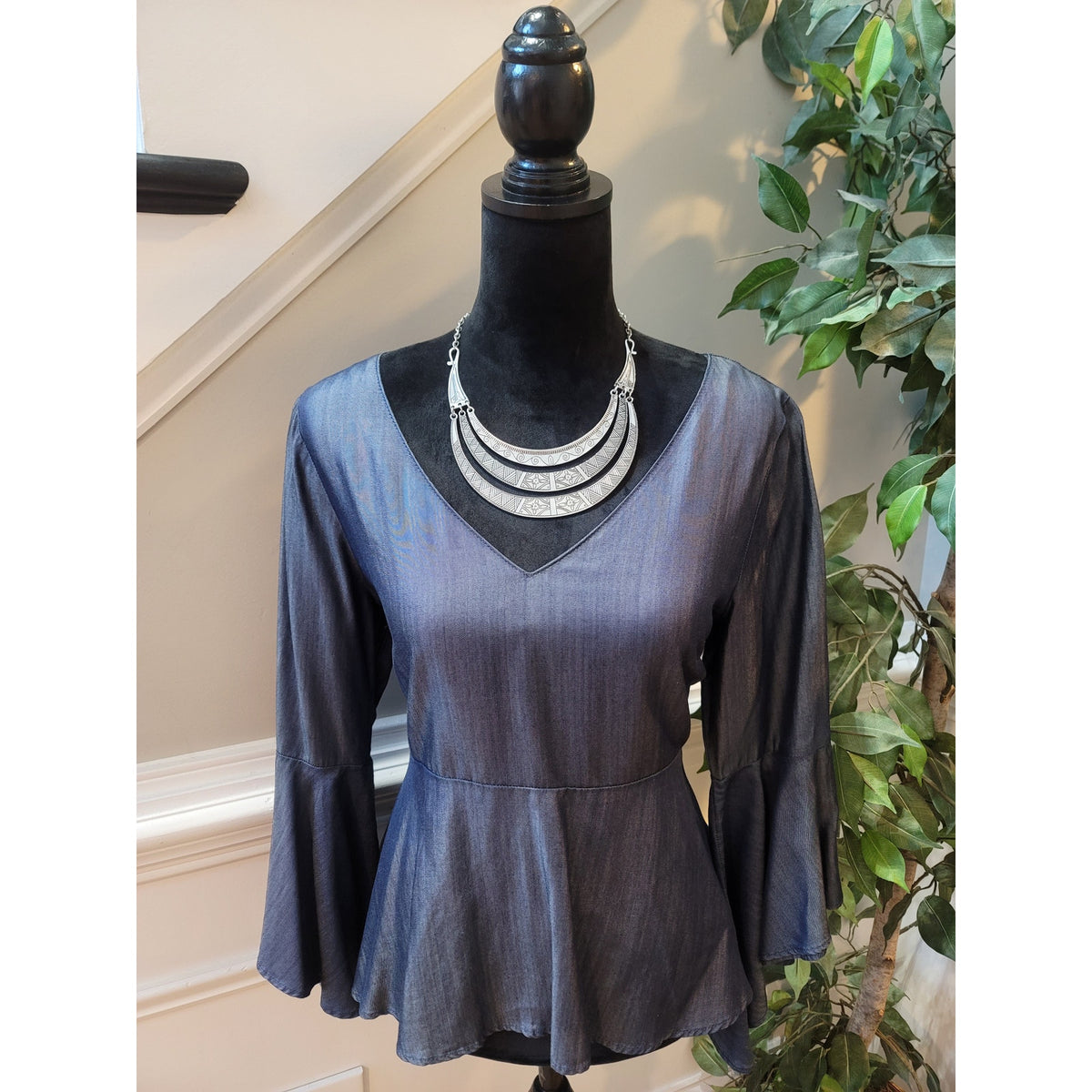 White House Black Market Peplum Top 10 Blue Denim Dramatic Bell Sleeve Pullover