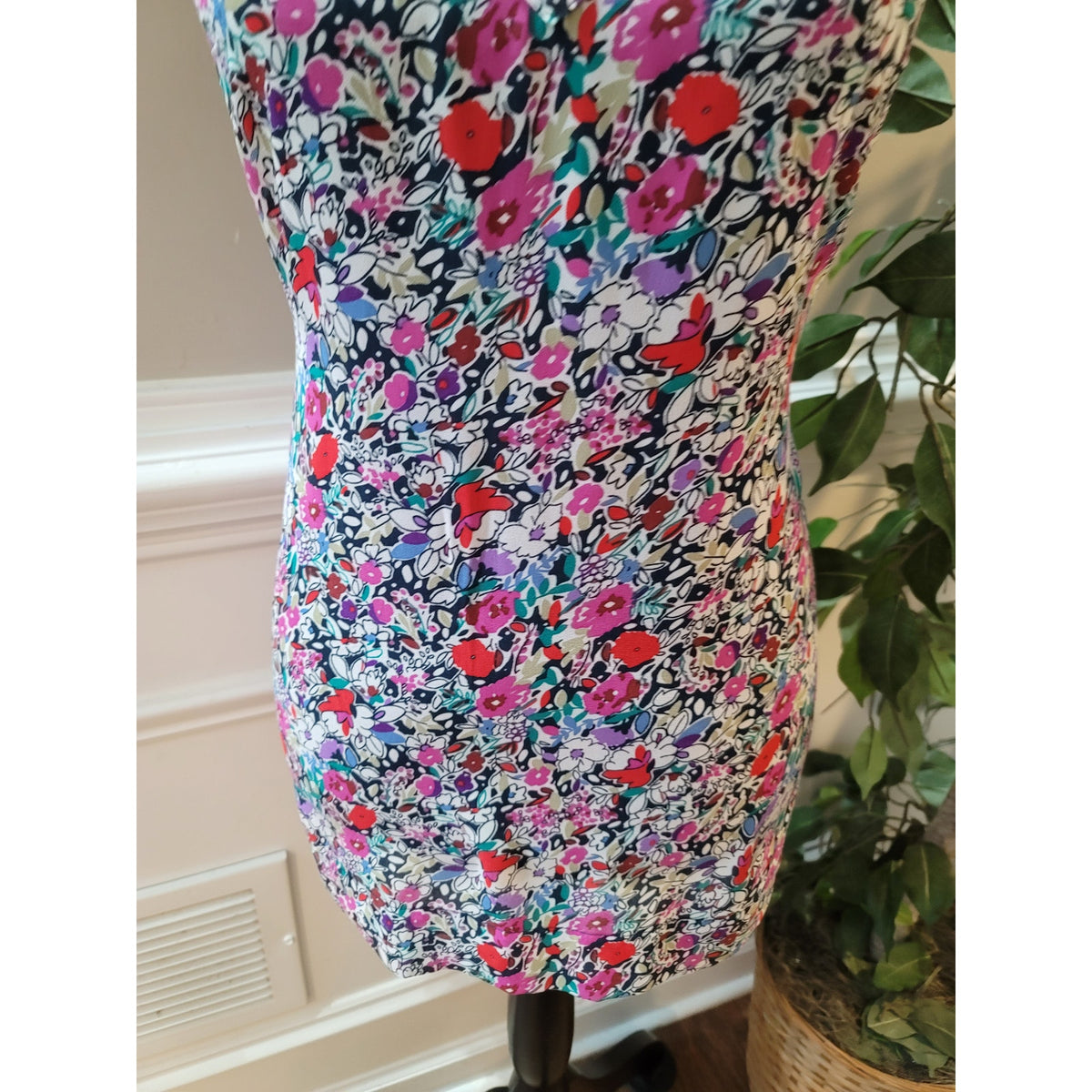 Cabi Blouse Top Women's Small Multicolor Sleeveless Ruffle Neck Liberty Floral