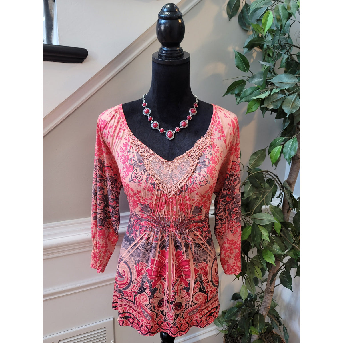 One World Blouse L Multi Paisley Stretch Lace Heart V-Neck Raglan Sleeve Party