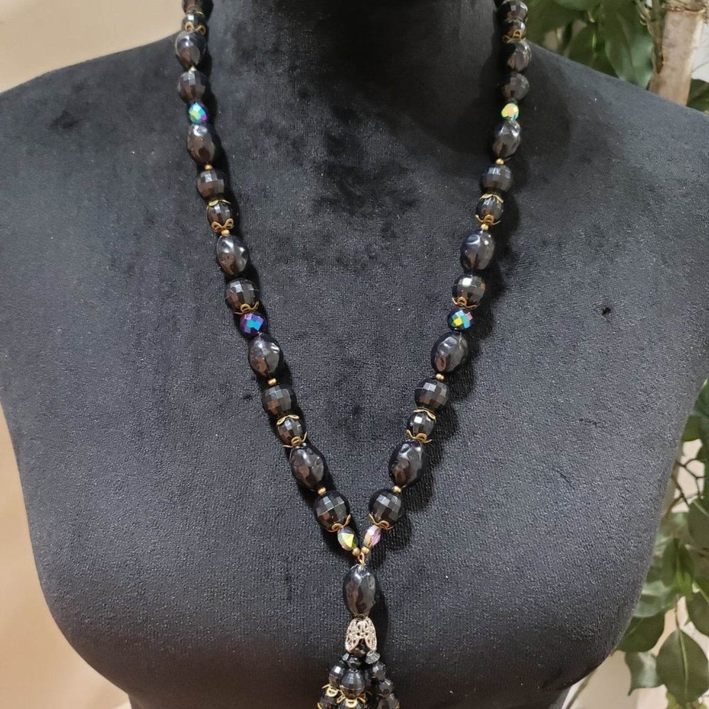 Women Fashion Black Crystal Beaded Teardrop Necklace with Spring Ring Clasp