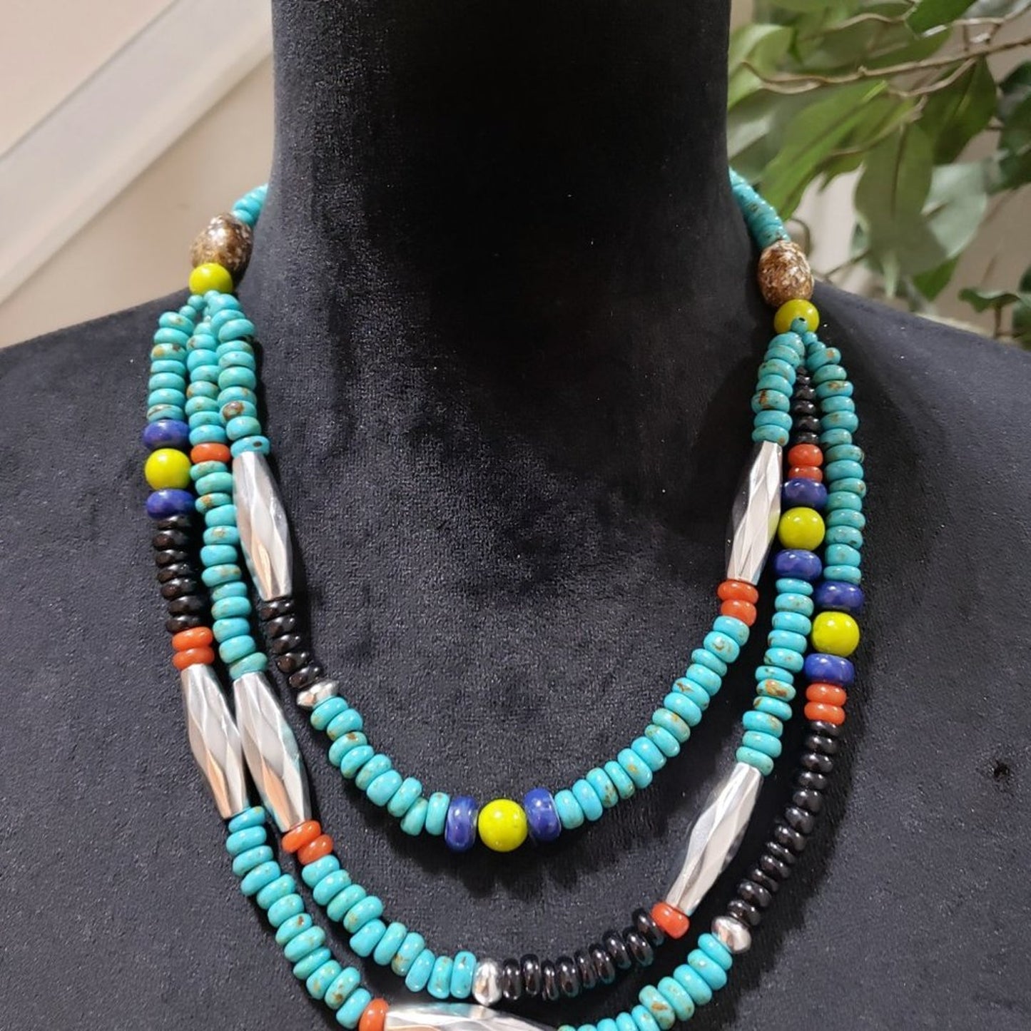 Women Fashion Native Turquoise Bead 3 Strand Collar Necklace with Lobster Clasp