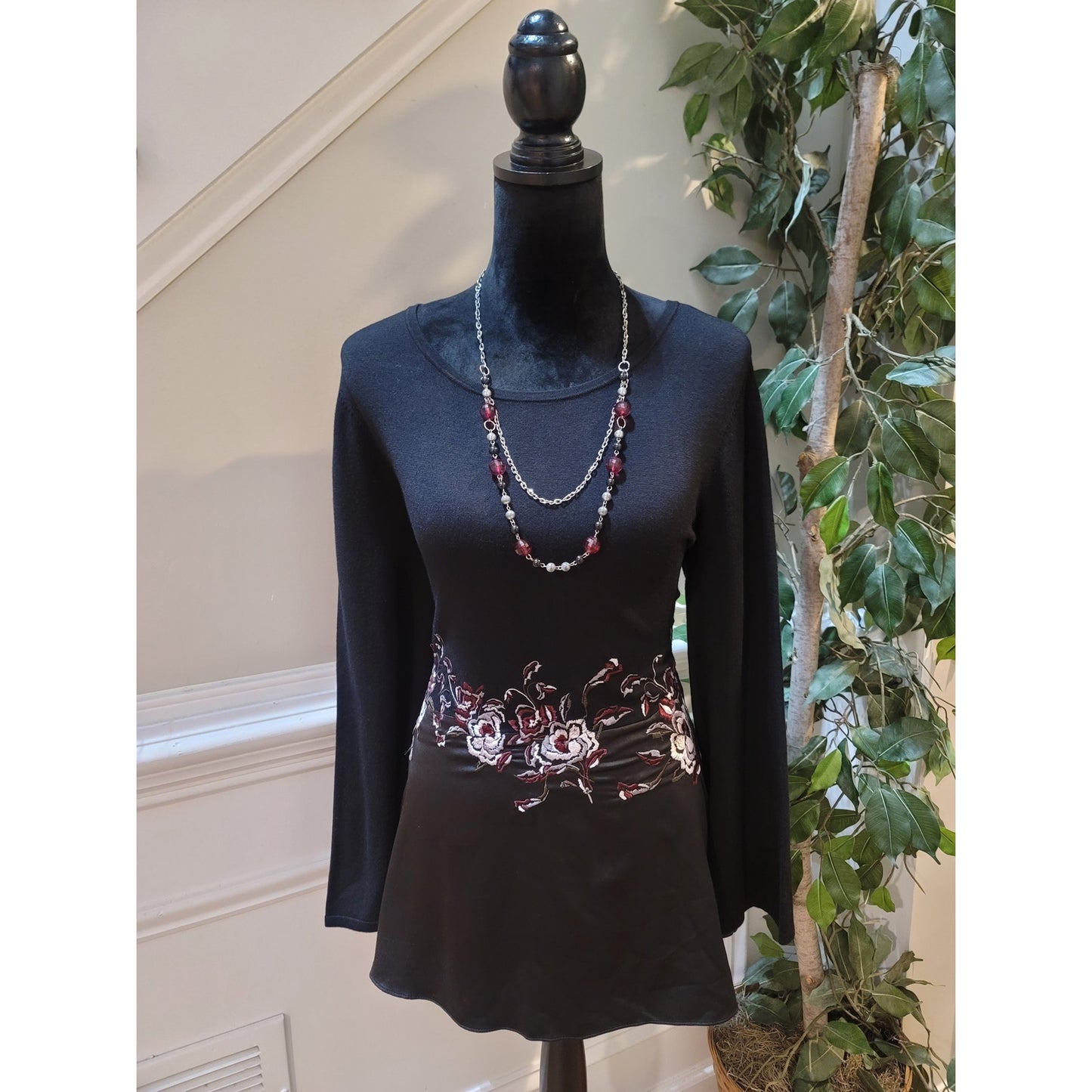 Alfani Sweater Women's Medium Black Floral Embroidered Long Sleeves Tunic