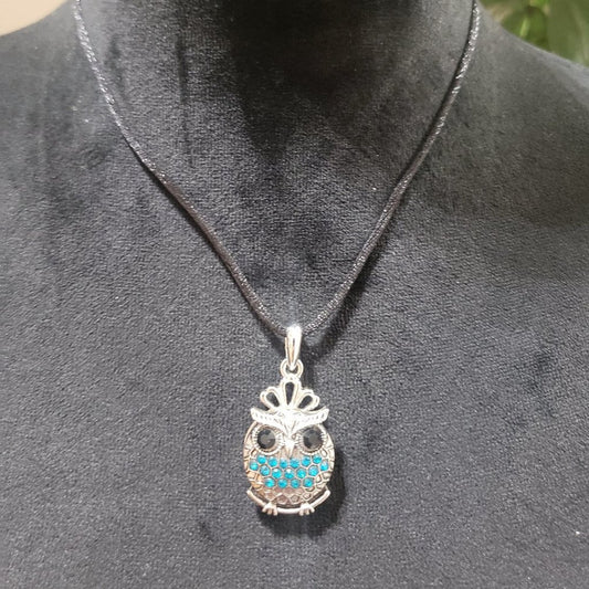 Vintage Womens Punk Style Rhinestones Creative Metal Owl Pendant Collar Necklace