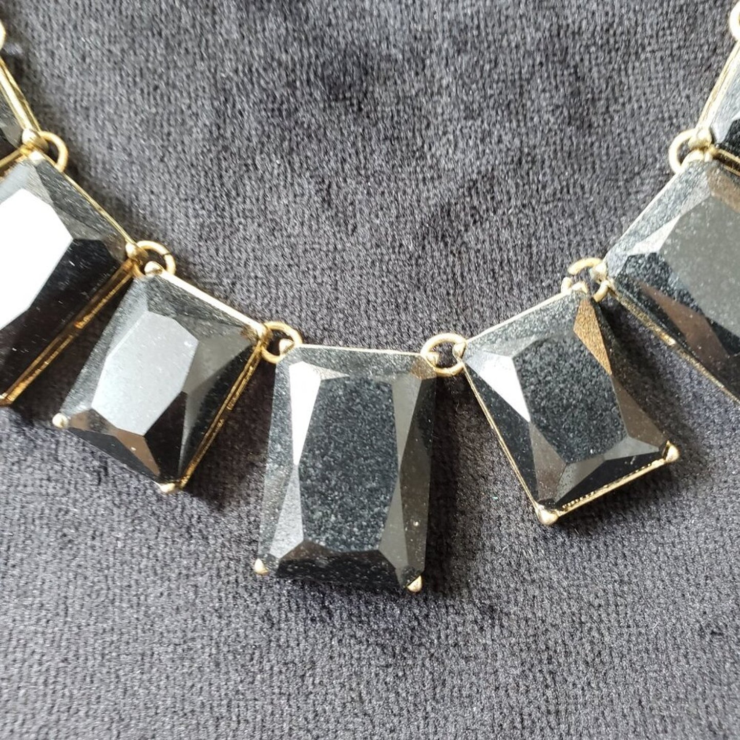 Womens Fashion Black Stone Gold Tone Chain Necklace Jewelry with Lobster Clasp