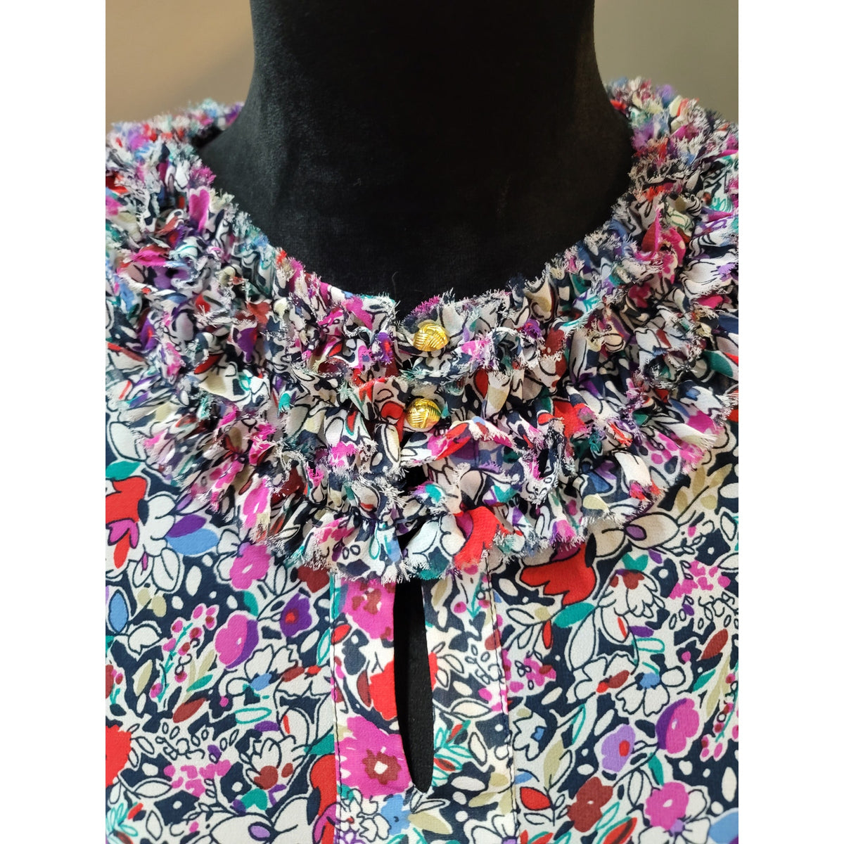 Cabi Blouse Top Women's Small Multicolor Sleeveless Ruffle Neck Liberty Floral