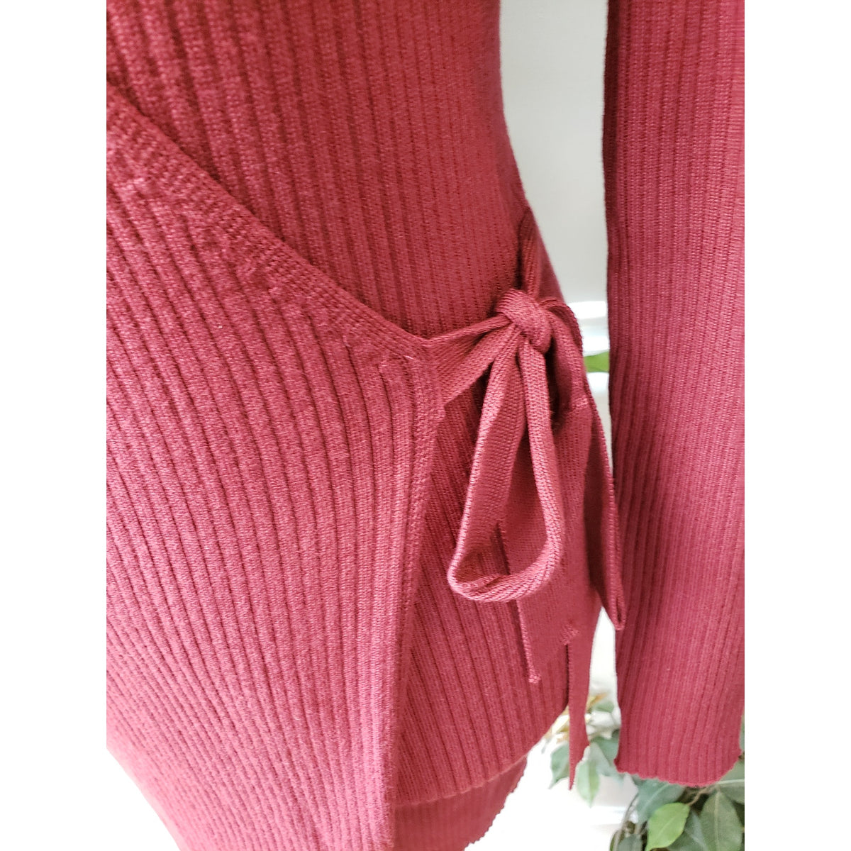 Questions Wrap Dress Women's Size 1X Burgundy Ribbed Cutout Mock Neck Tie Waist
