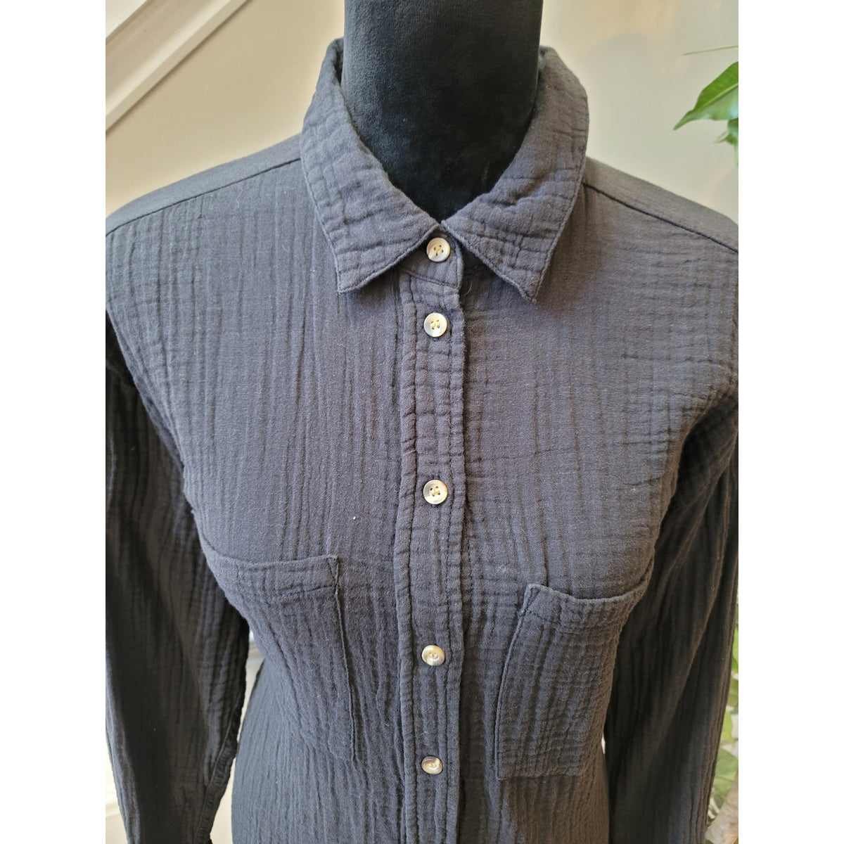 H&M Blouse Women’s Size Medium Black Button Up Shirt Long Sleeve Casual Top