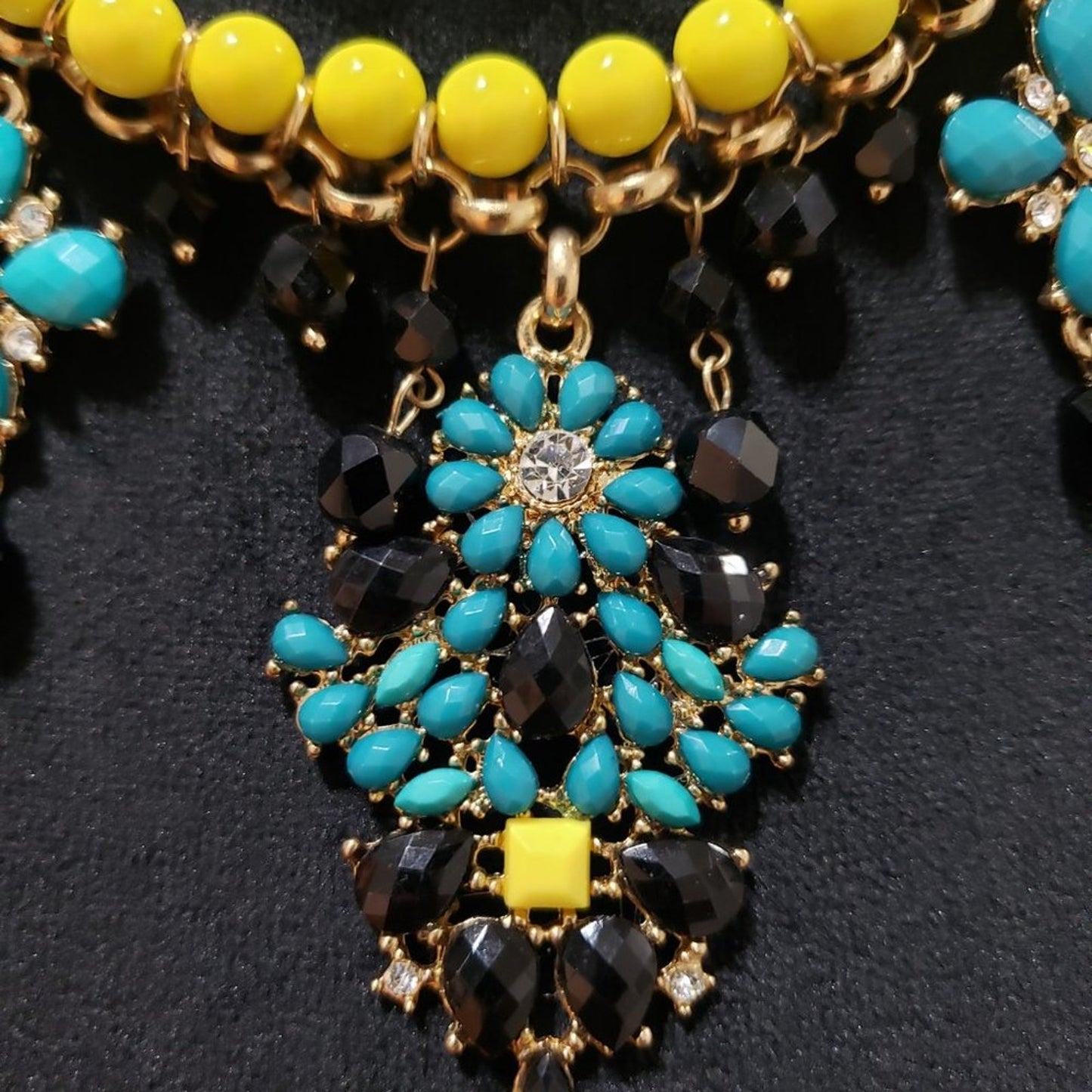Womens Berrys Bold Colored Cabochon Statement Bib Necklace with Lobster Clasp