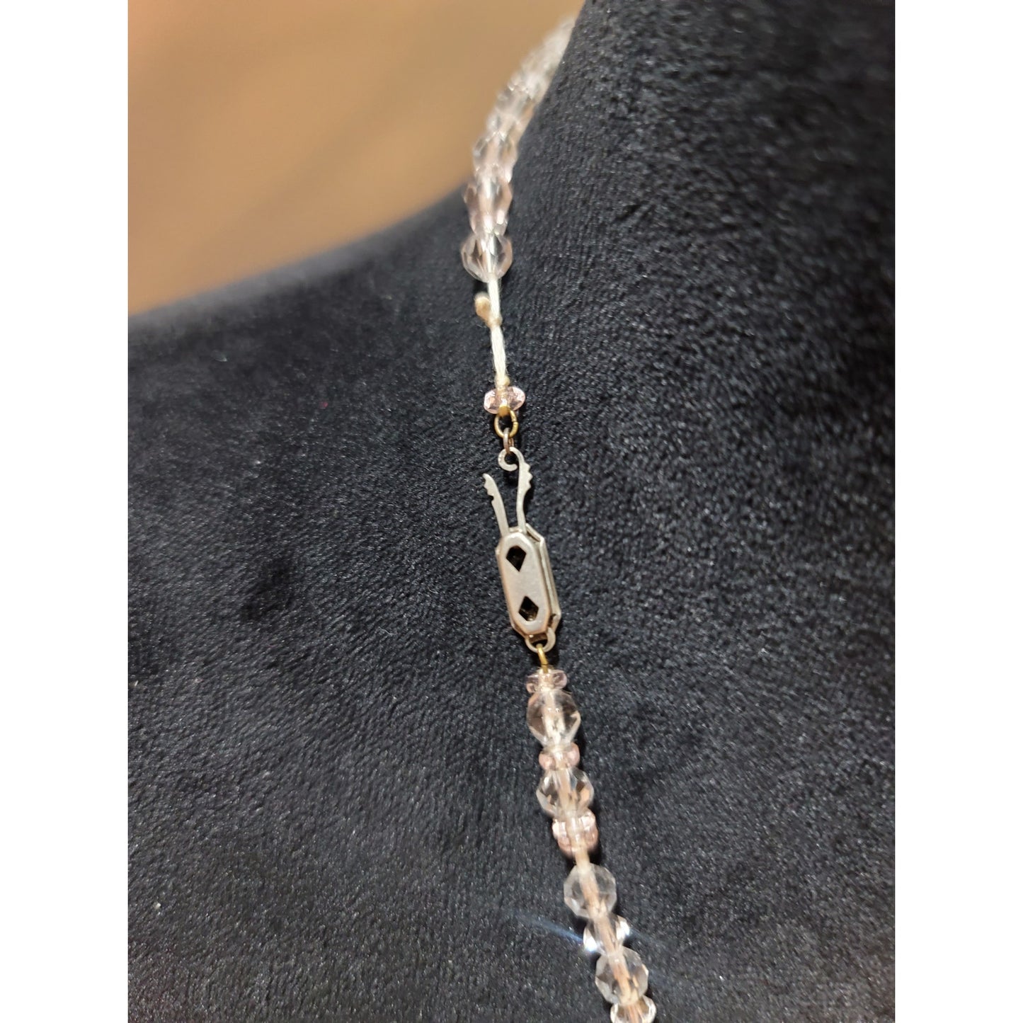 Women's Clear Faceted Bead Necklace With Box Clasp Lock Elegant Vintage Jewelry