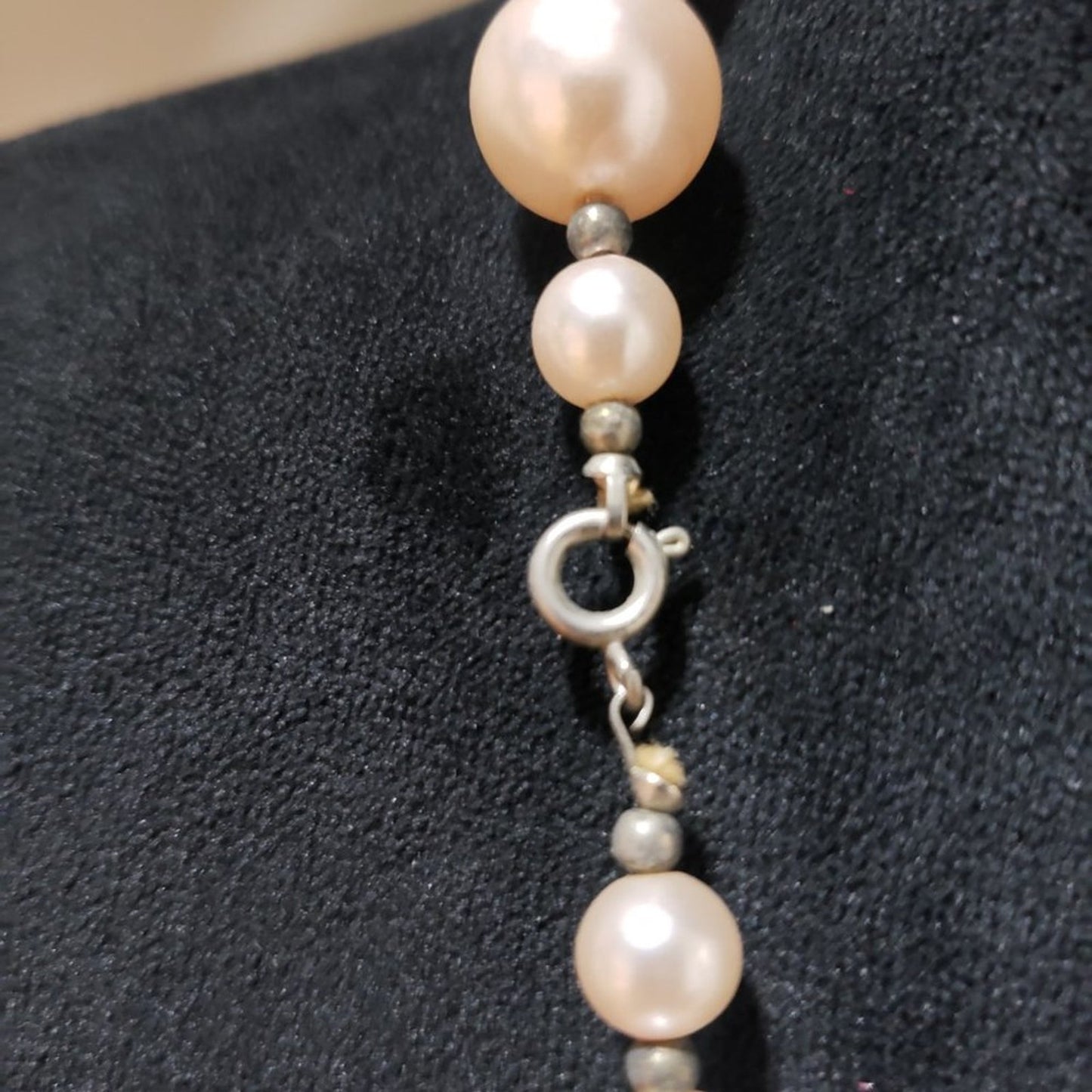 Women Fashion Rhinestone Beaded Freshwater Pearls Collar Necklace with Lobster