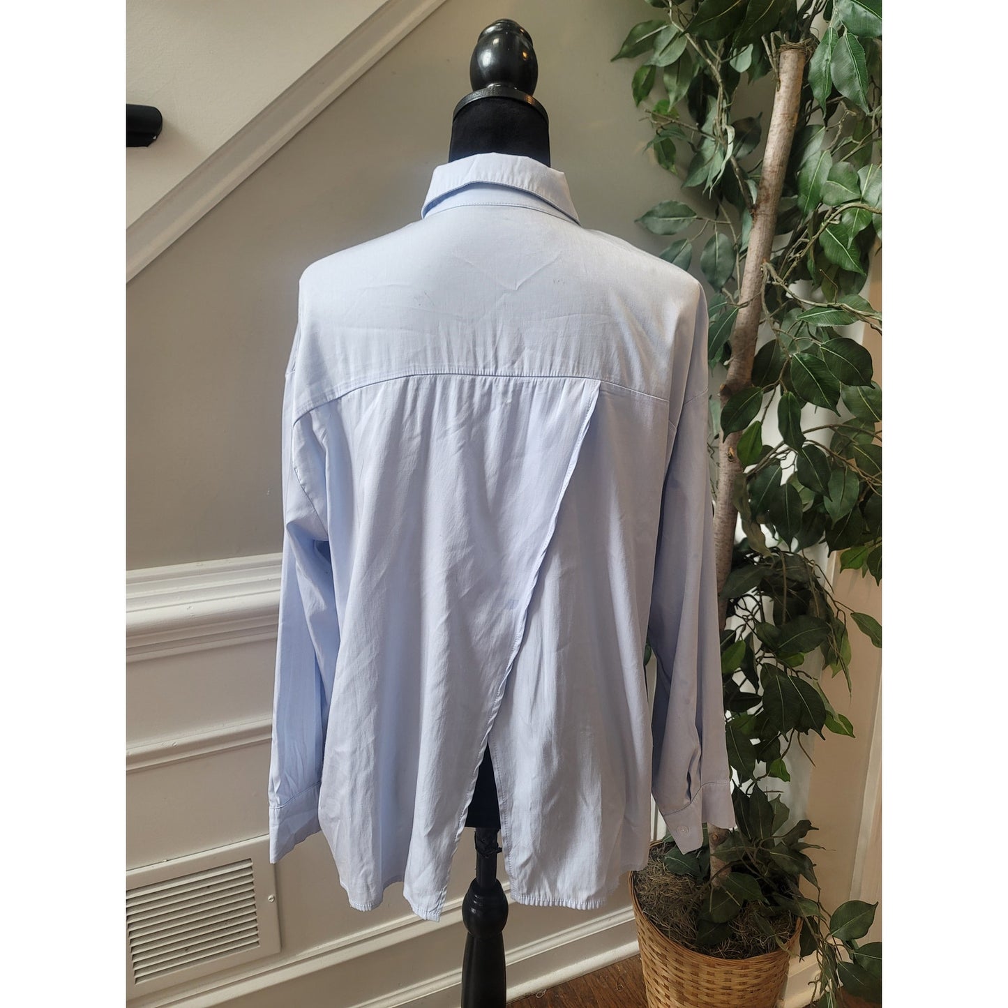 Dazy Blouse Women’s Medium Light Blue Button Down Shirt Long Sleeve Collared