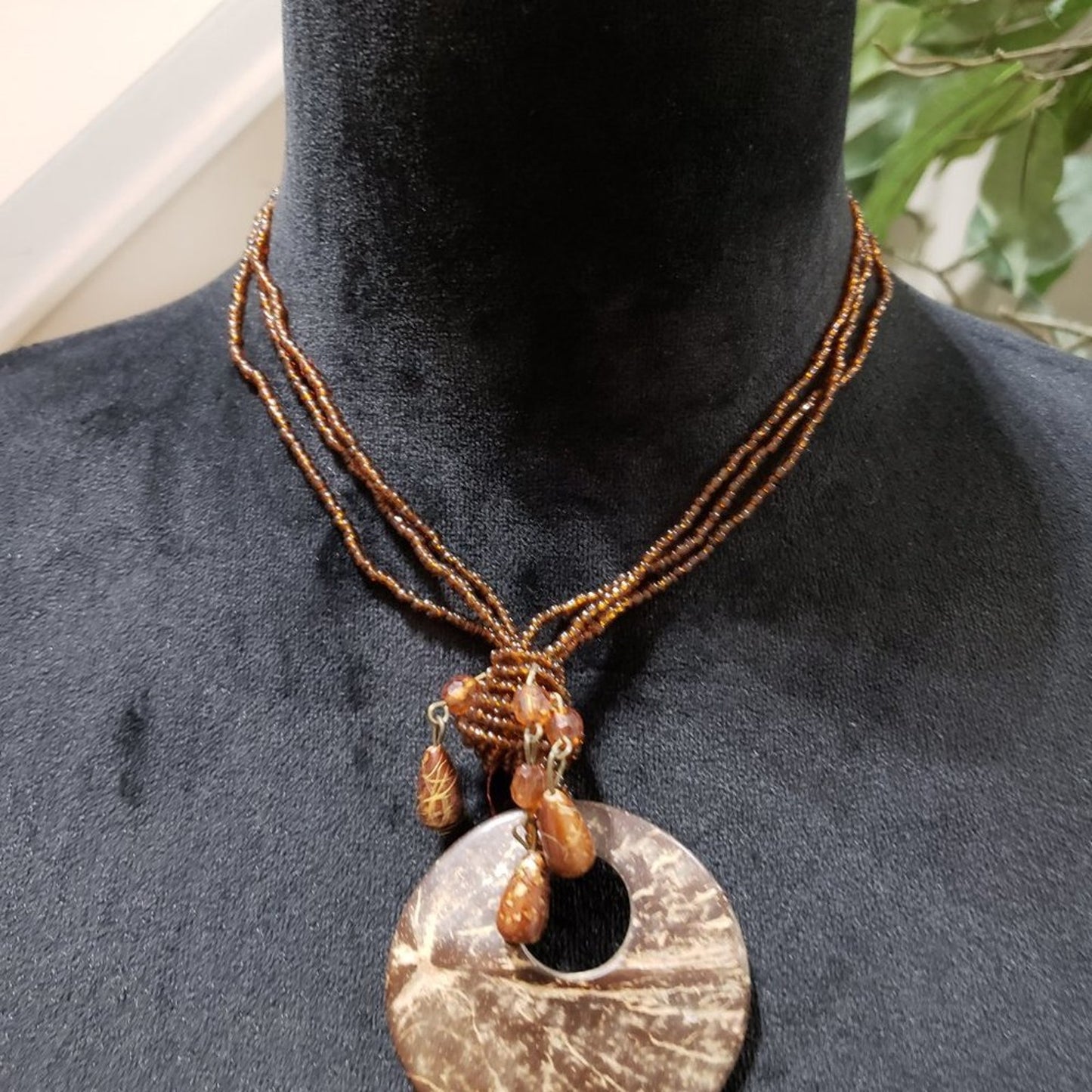 Women Fashion Triple Strand Seed Beaded Big Round Pendant Necklace with Lobster