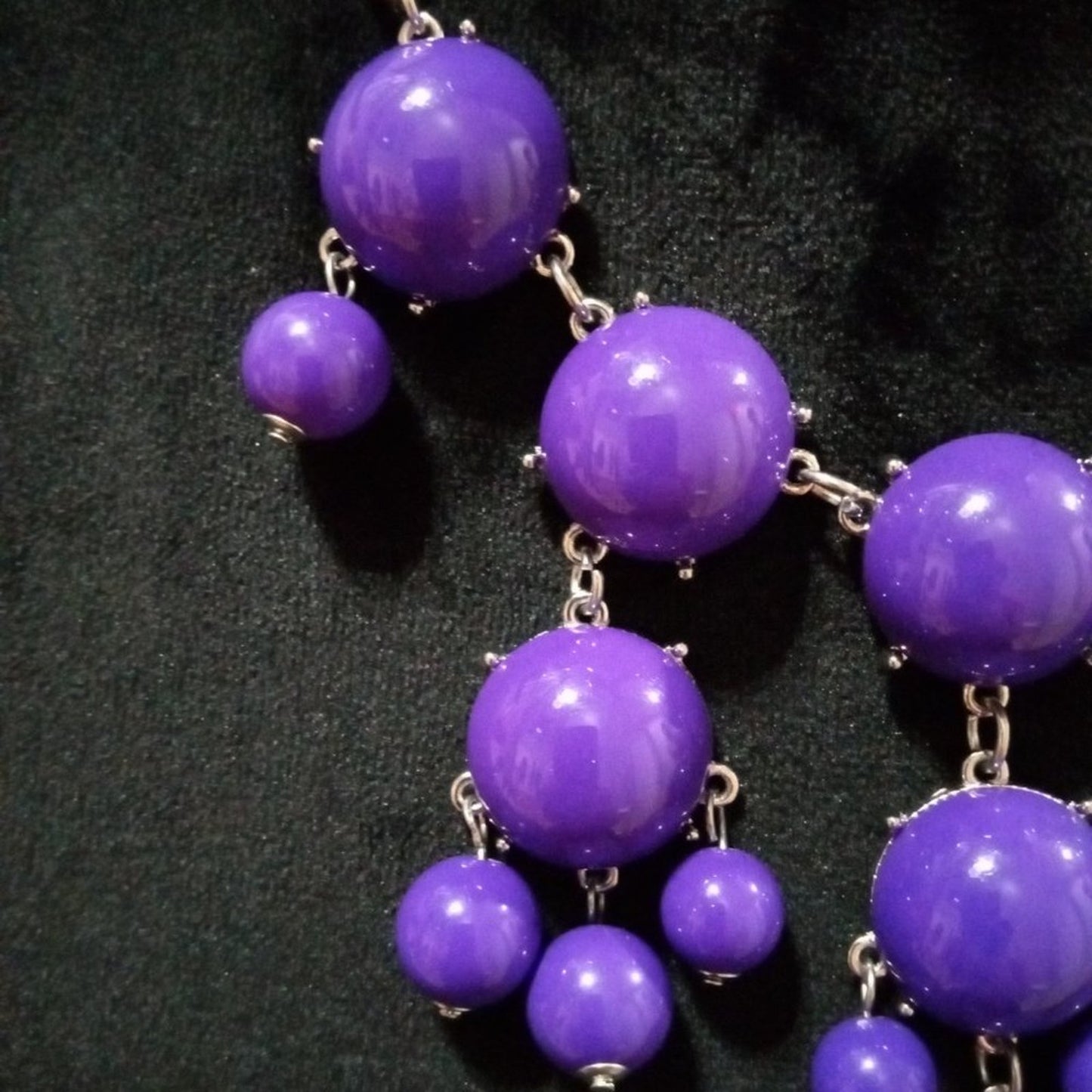 Womens Fashion Chunky Purple Color Beaded Statement Bib Necklace with Lobster