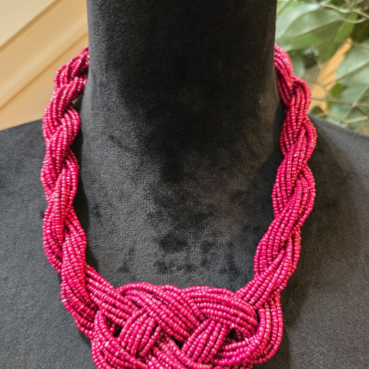 Womens Pink Seed Beads A Standing Ovation Necklace Jewelry with Lobster Clasp