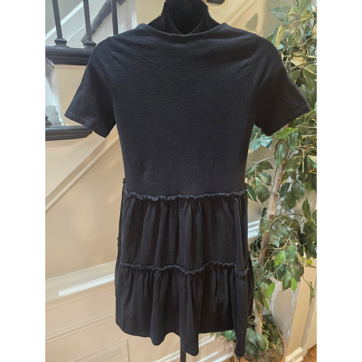 River Island Skirt Dress Women's Size 2 Black Ruffle Short Sleeves Crew Neck