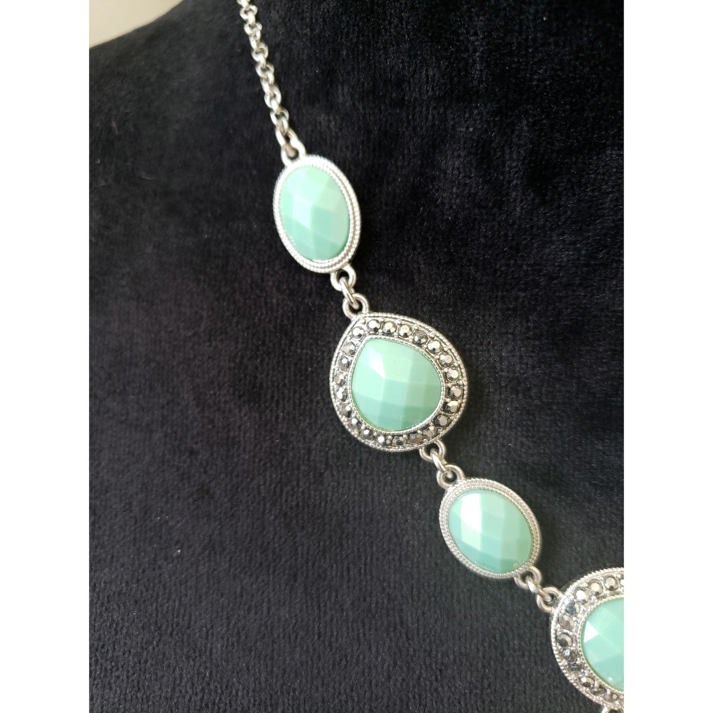 Womens Fashion Green Teardrop Enamel Y-shaped Lariat Party Wear Necklace Jewelry