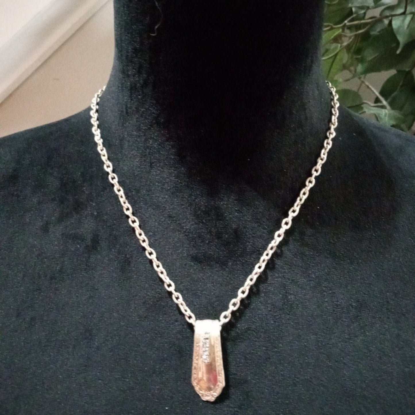 Womens Fashion Rhinestones Charm Chunky Gold Tone Bar Pendant Teardrop Necklace