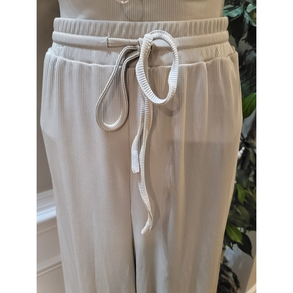 Yozy Bodysuit Set Women's SZ 14 Cream Ribbed Drawstring Scoop Neck Short Sleeve