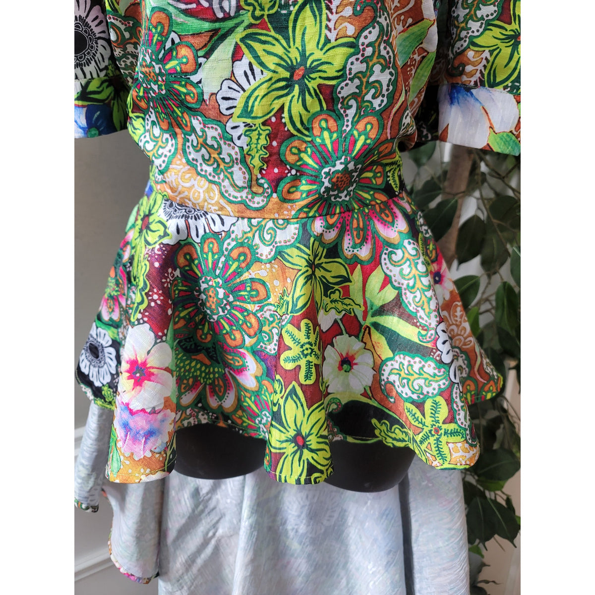 Kosmios Shirt Women's Large Multicolor Puff Sleeve Peplum Top High Low