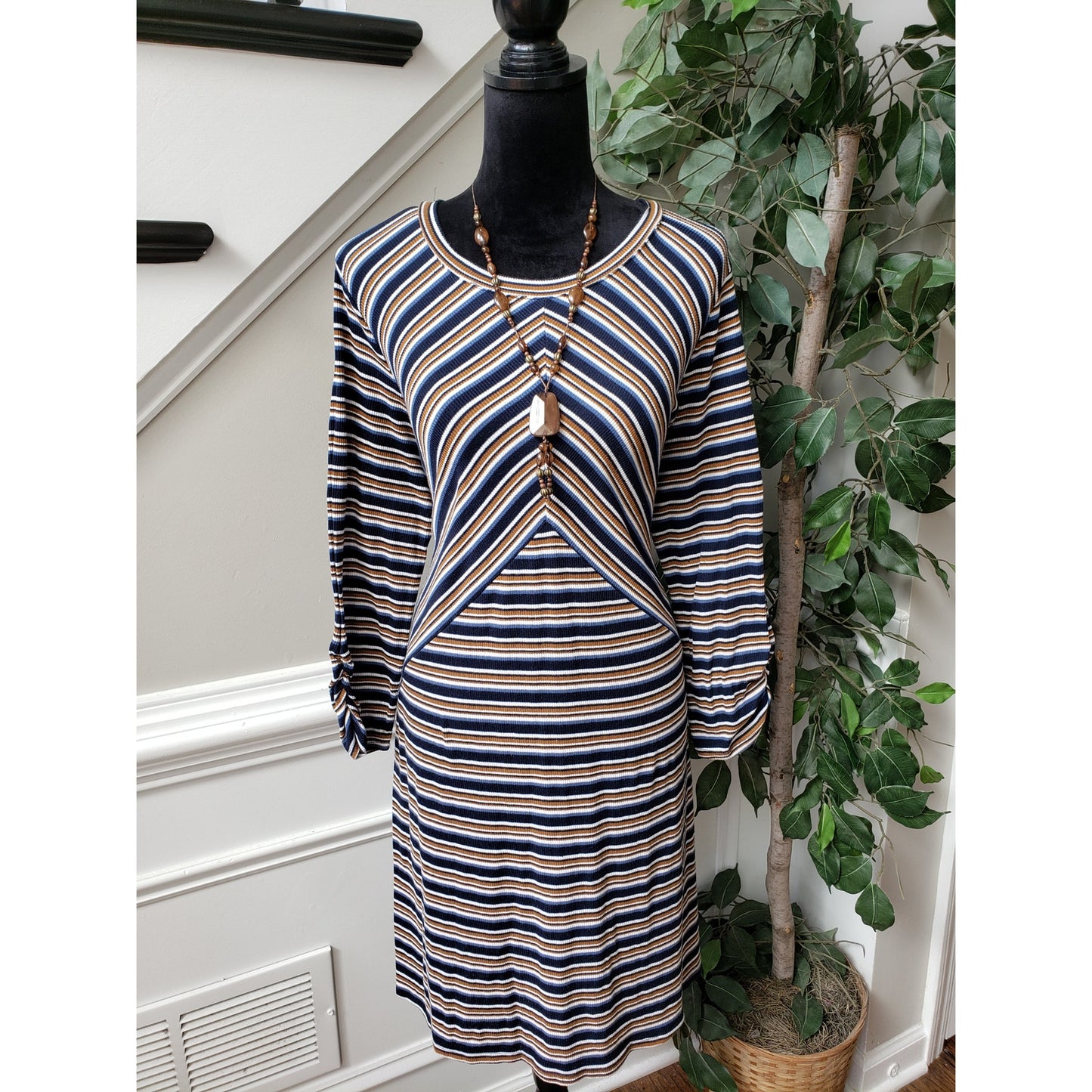 APT. 9 Sheath Dress Womens XL Blue & White Striped Knit Ruched Sleeve Round Neck