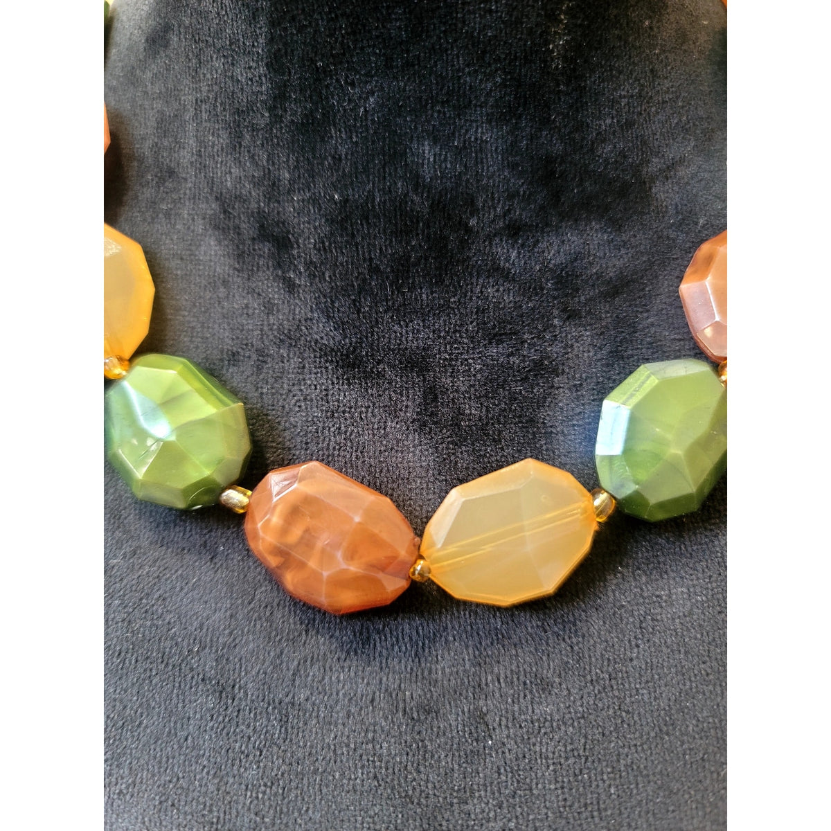 Vintage Lightweight Faceted Lucite Bead Necklace Green Amber Honey Statement