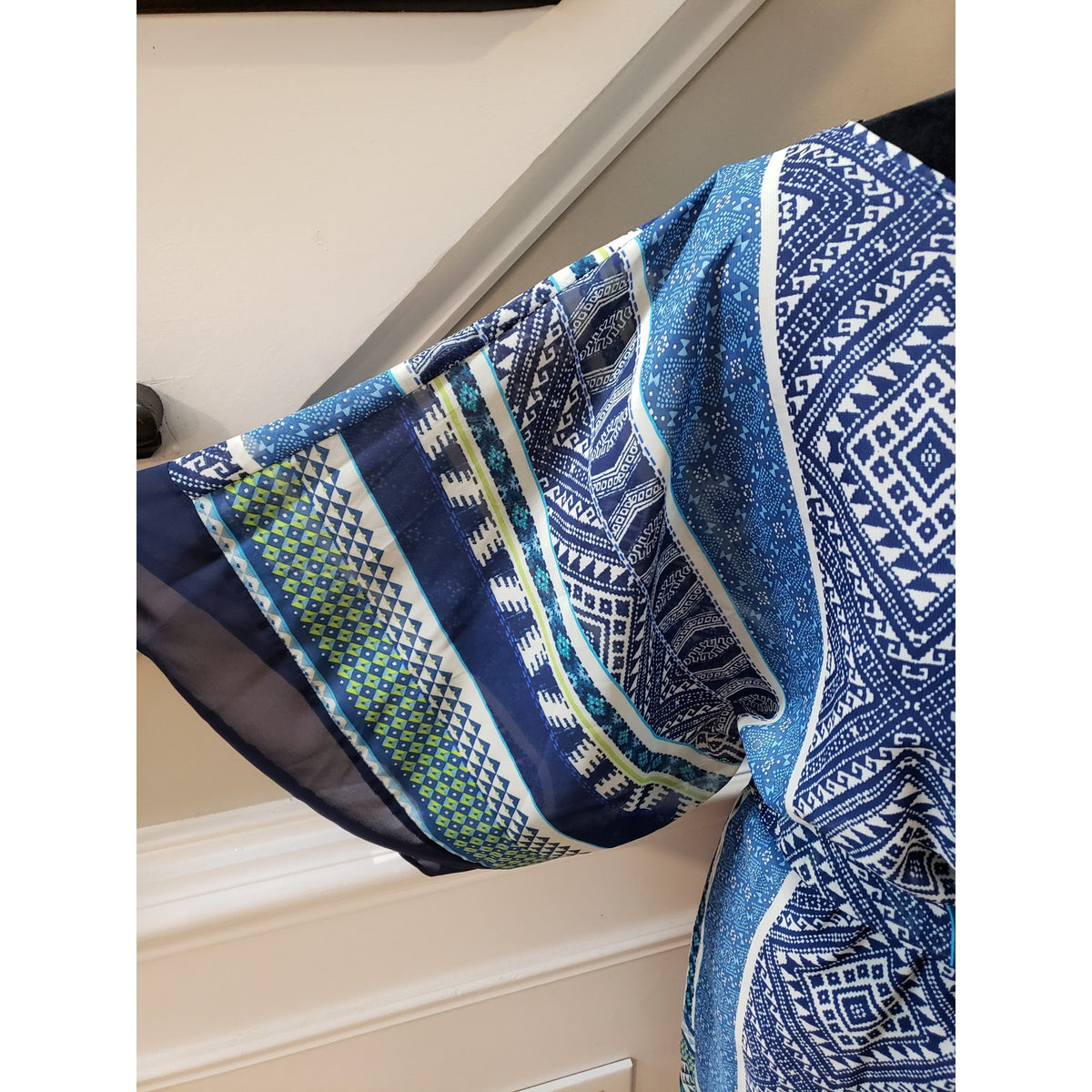 AGB Dress Women Size 8 Blue Geometric Belted Sheath Polyester Lined Vietnam