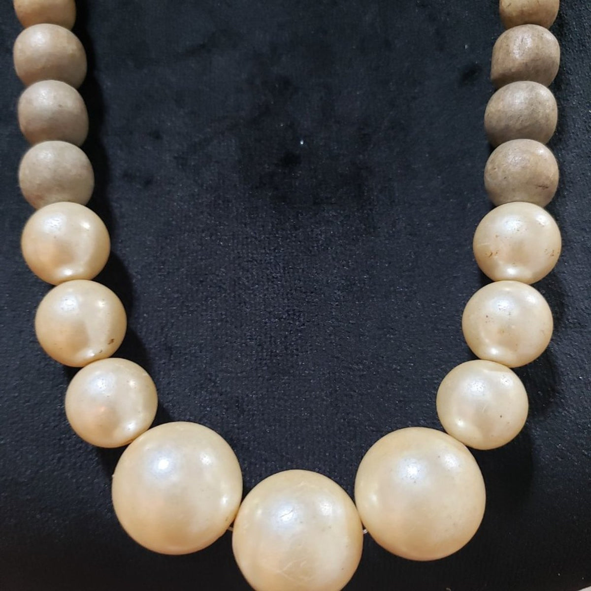 Women Fashion Gold Plastic & Wood Beaded 1 Layer Collar Necklace Lobster Clasp
