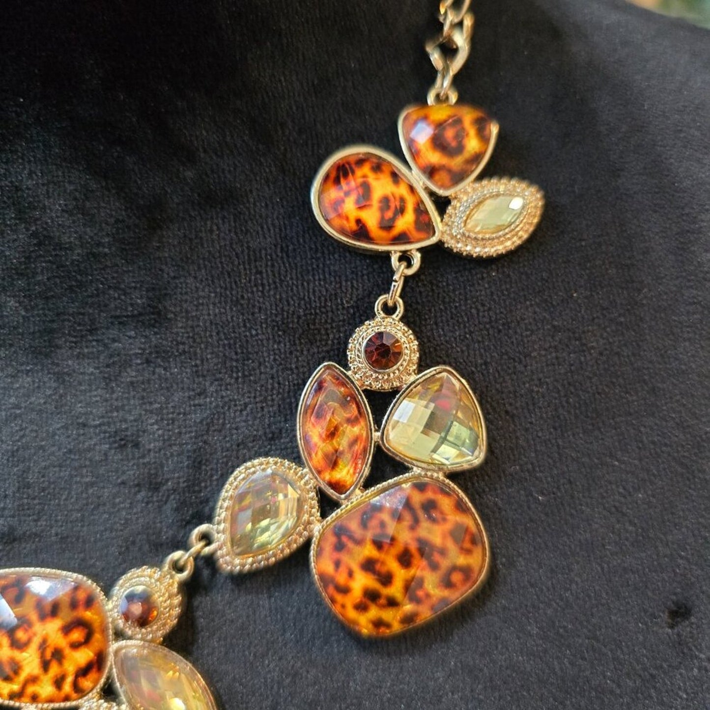 Womens Leopards Amber Crystal Stone Gold Tone Statement Necklace with Lobster