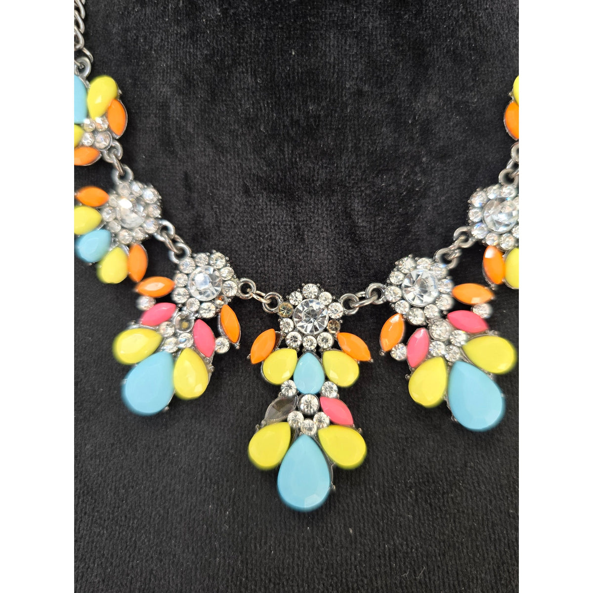 Multicolor Teardrop Rhinestone Bib Statement Necklace Silver Tone Fashion Jewelry