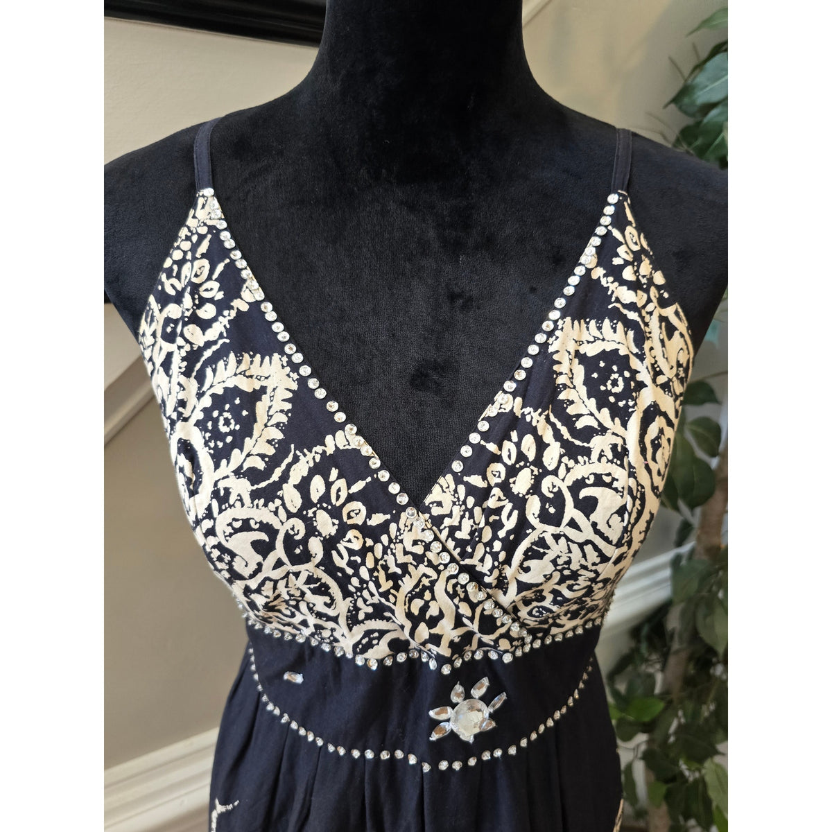Cassee Mini Dress Women's SZ XL Black Damask Rhinestone Pleated Spaghetti Strap