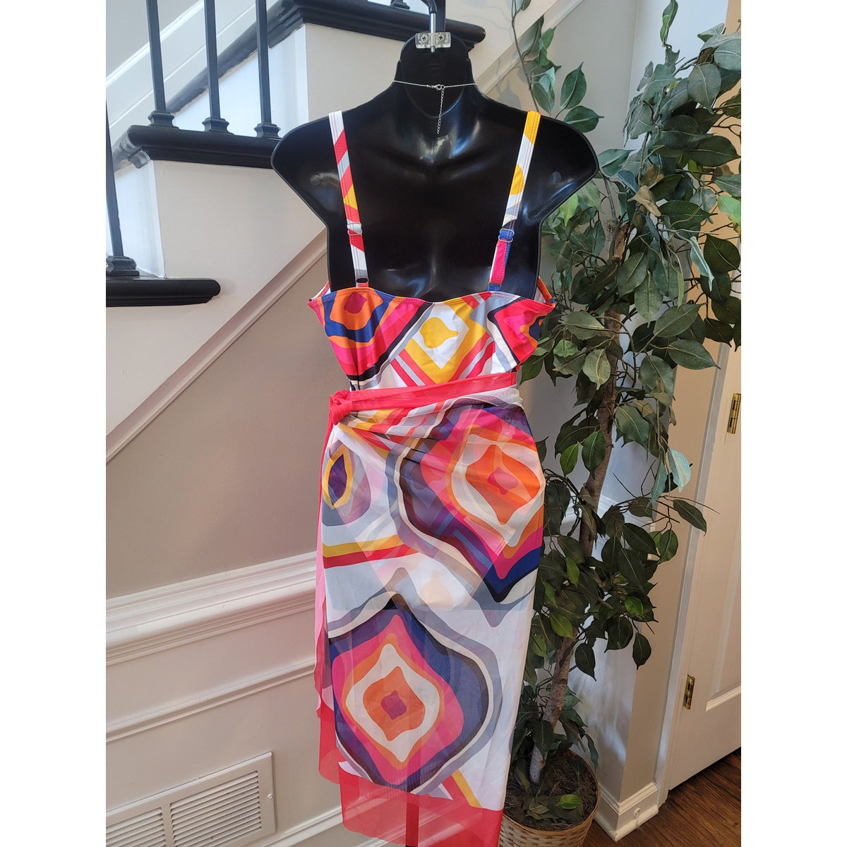Cover Up Set Women's Large Multicolor Geometric Mesh Wrap Padded Bra Twist Knot